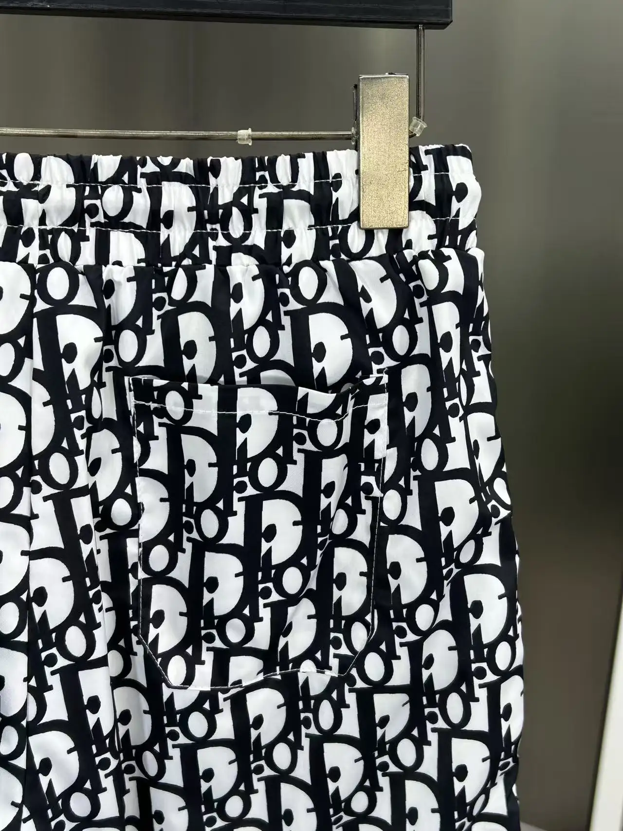 Oblique Monogram Quick-Dry Shorts D18512395 — view 6