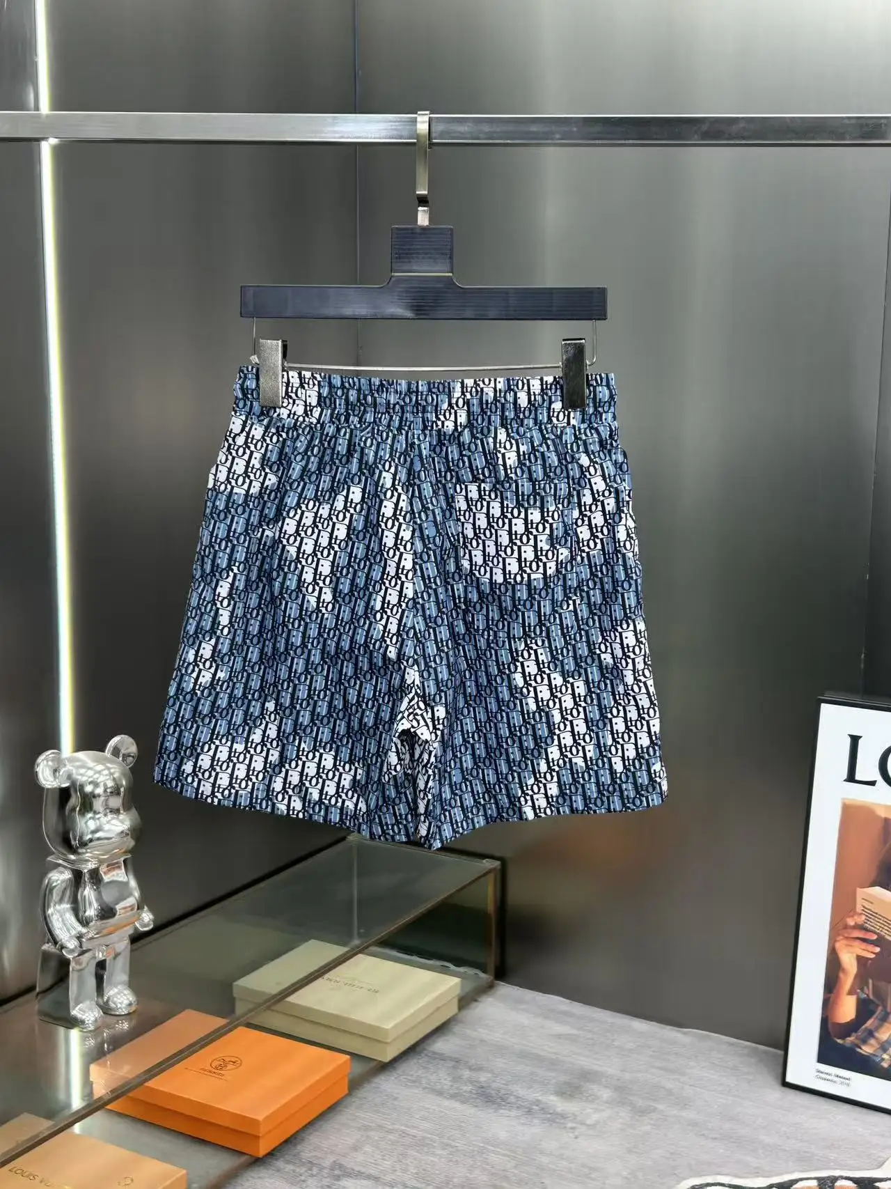 Oblique Monogram Technical Fabric Shorts D18512378 — view 2