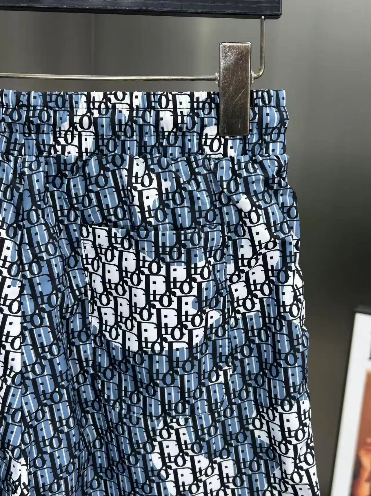 Oblique Monogram Technical Fabric Shorts D18512378 — view 4