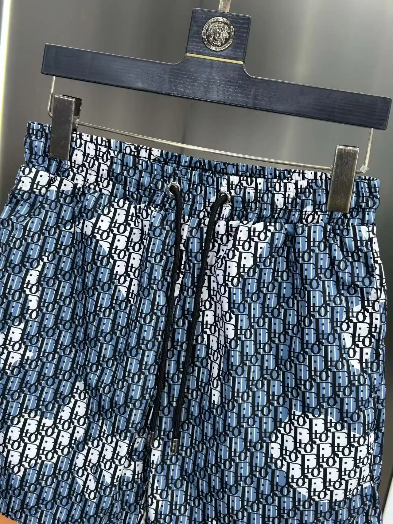 Oblique Monogram Technical Fabric Shorts D18512378 — view 5