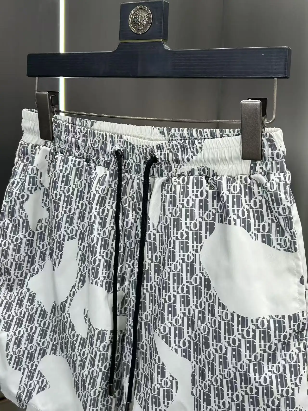 Oblique Monogram Quick-Dry Shorts D18512377 — view 4