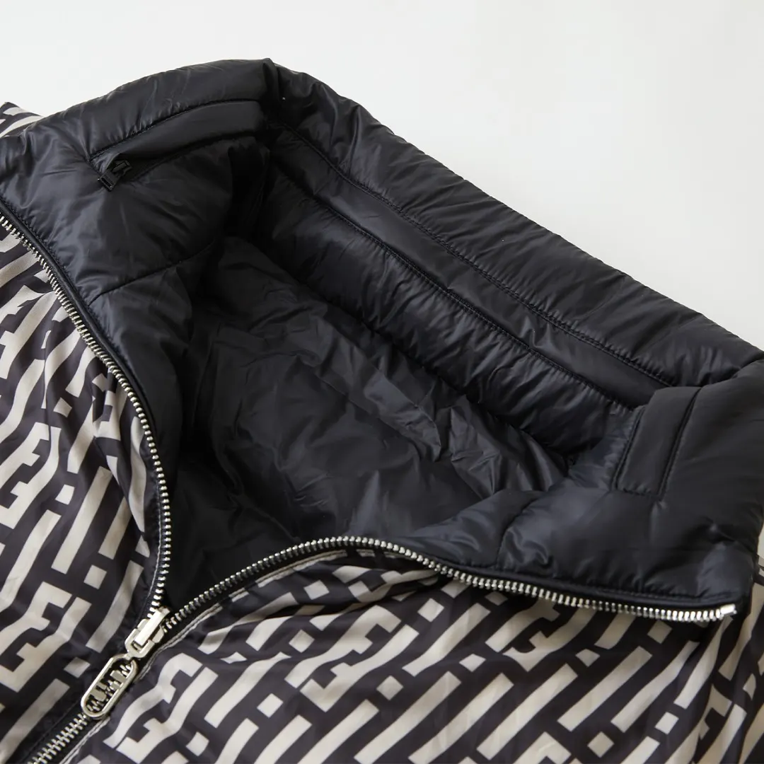 Reversible FF Stripes Down-Filled Gilet D19021653 — view 5