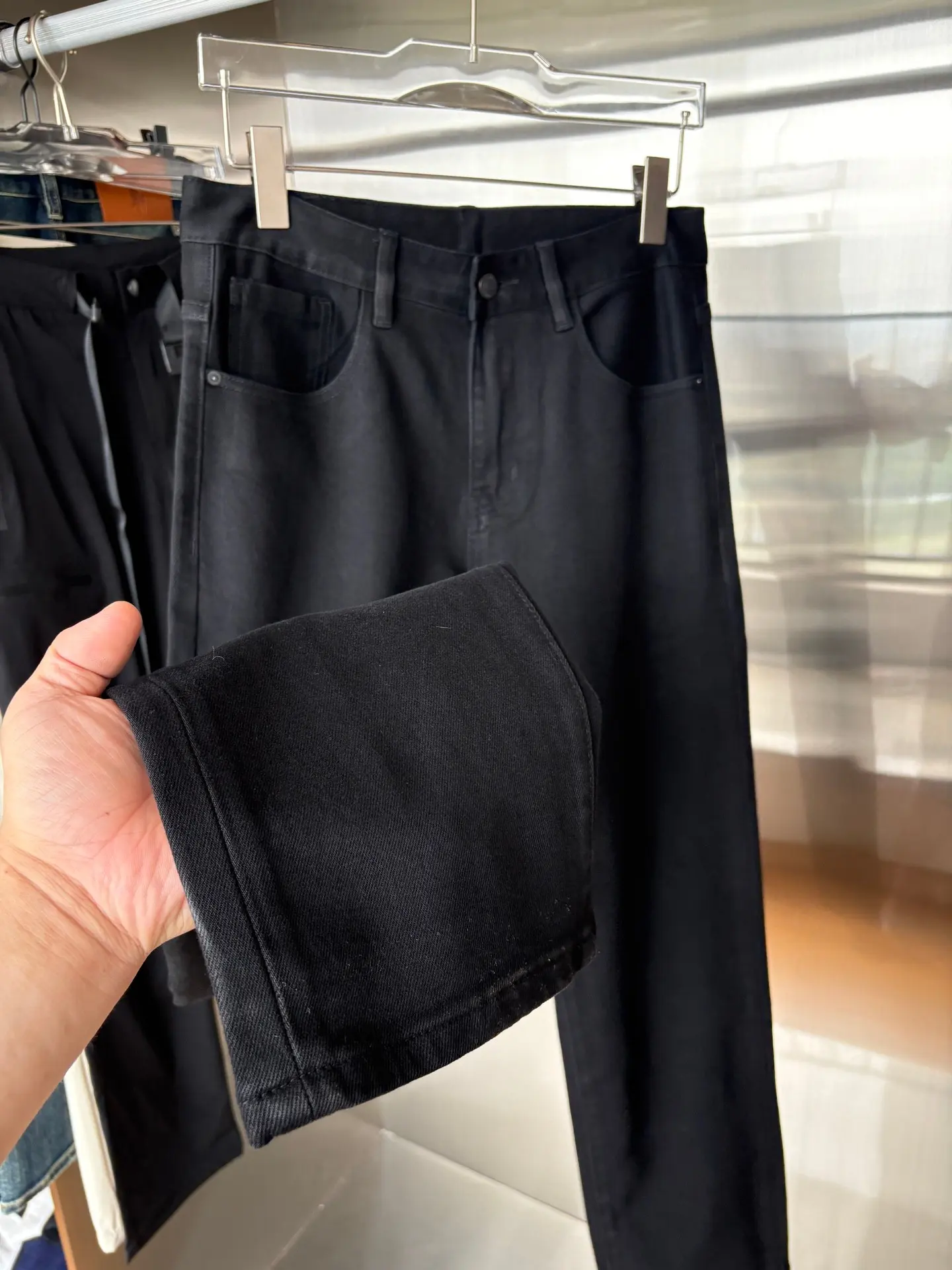 Oblique Patch Slim-Fit Jeans D19019074 — view 7