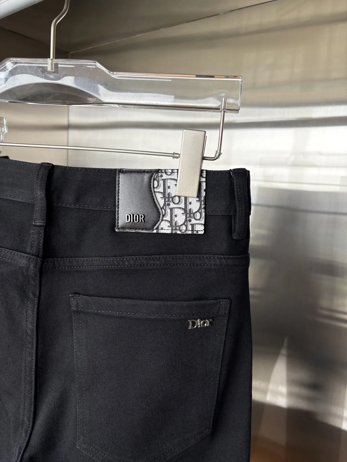 Oblique Patch Slim-Fit Jeans D19019074 — view 9