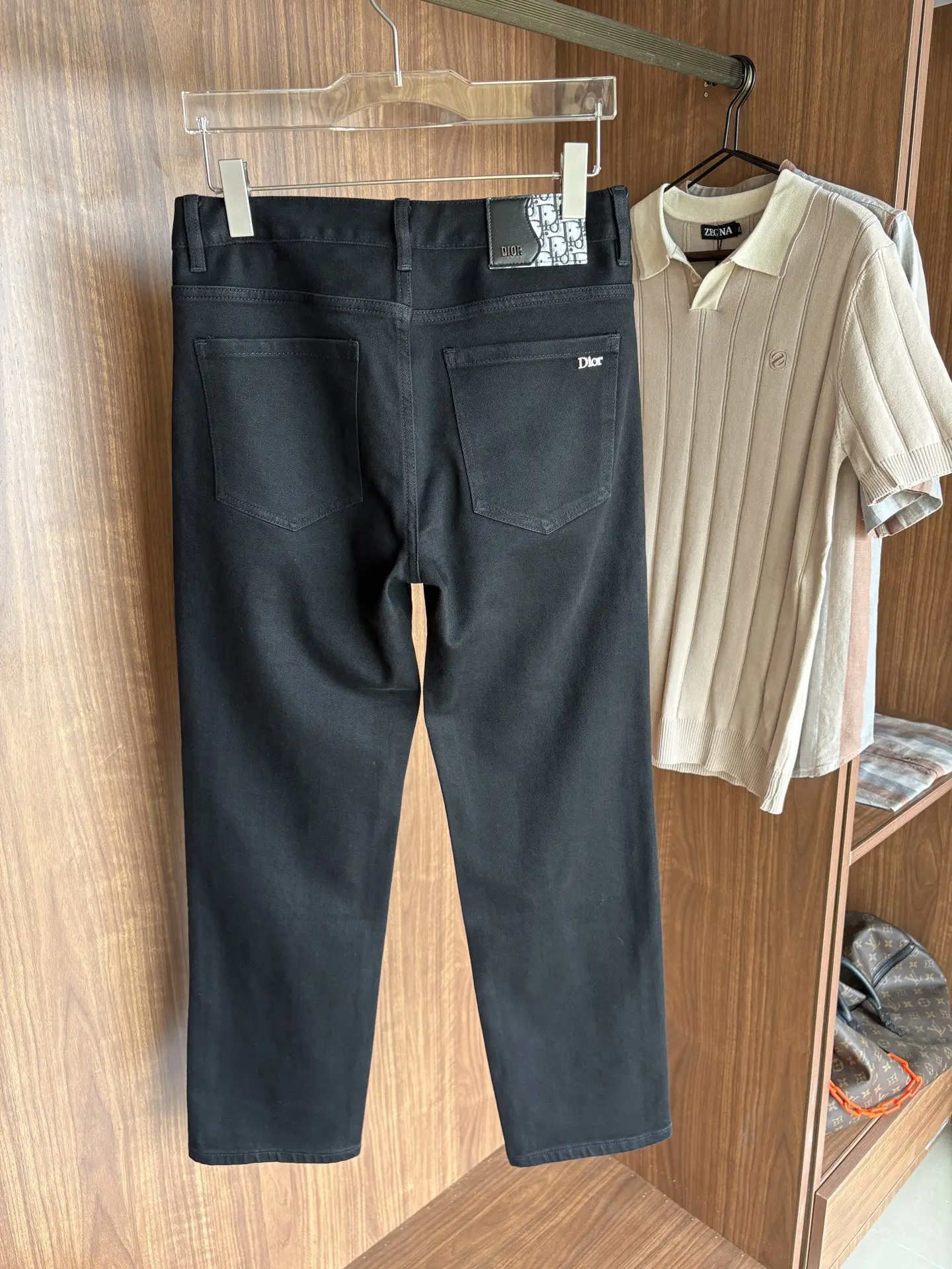 Oblique Patch Slim-Fit Black Jeans D19019079 — view 3