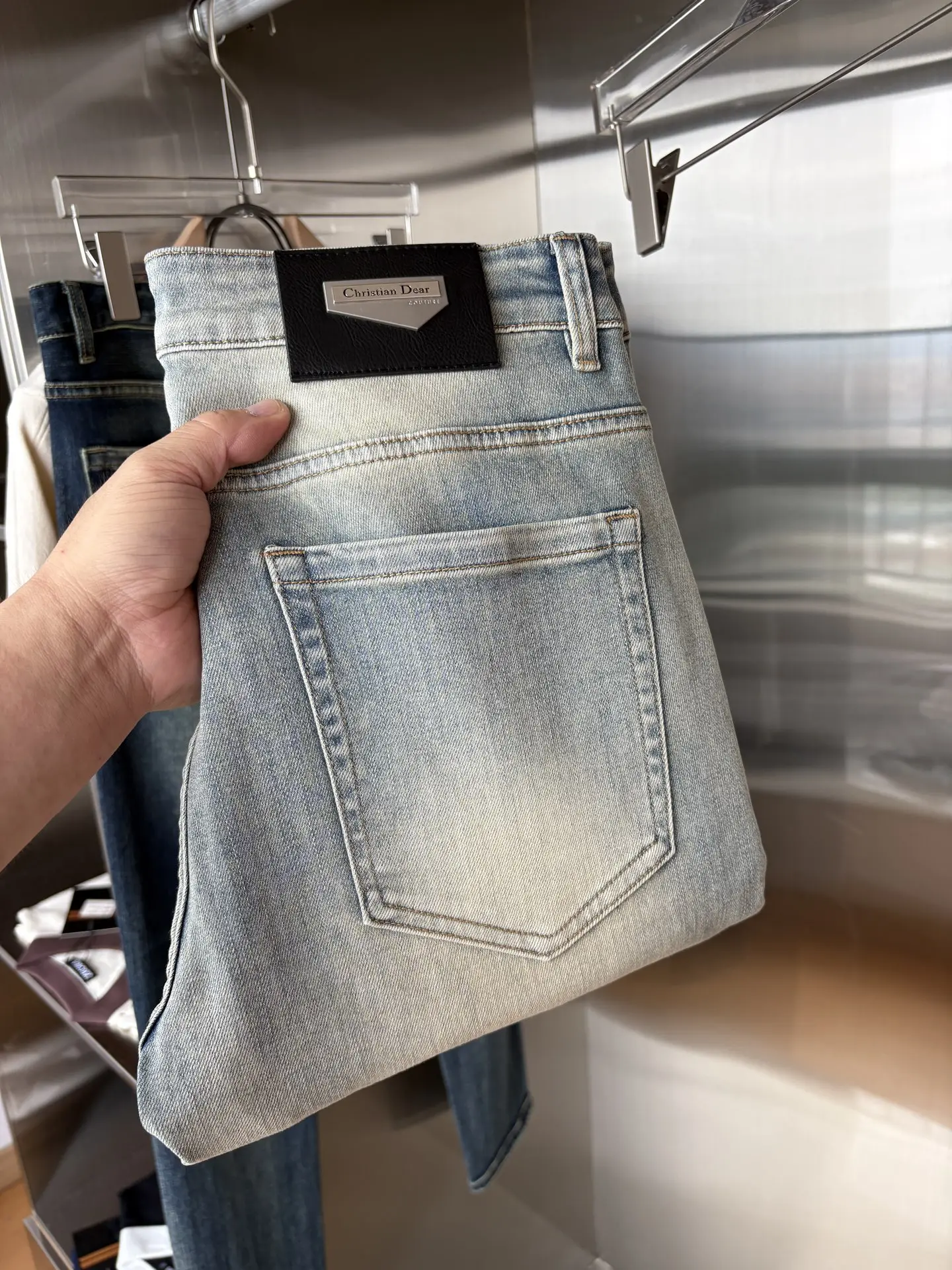 Slim-Fit Light Wash Denim Jeans D19019076