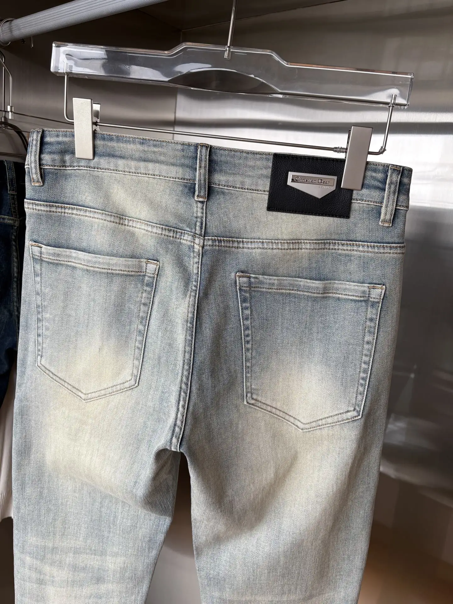 Slim-Fit Light Wash Denim Jeans D19019076 — view 5