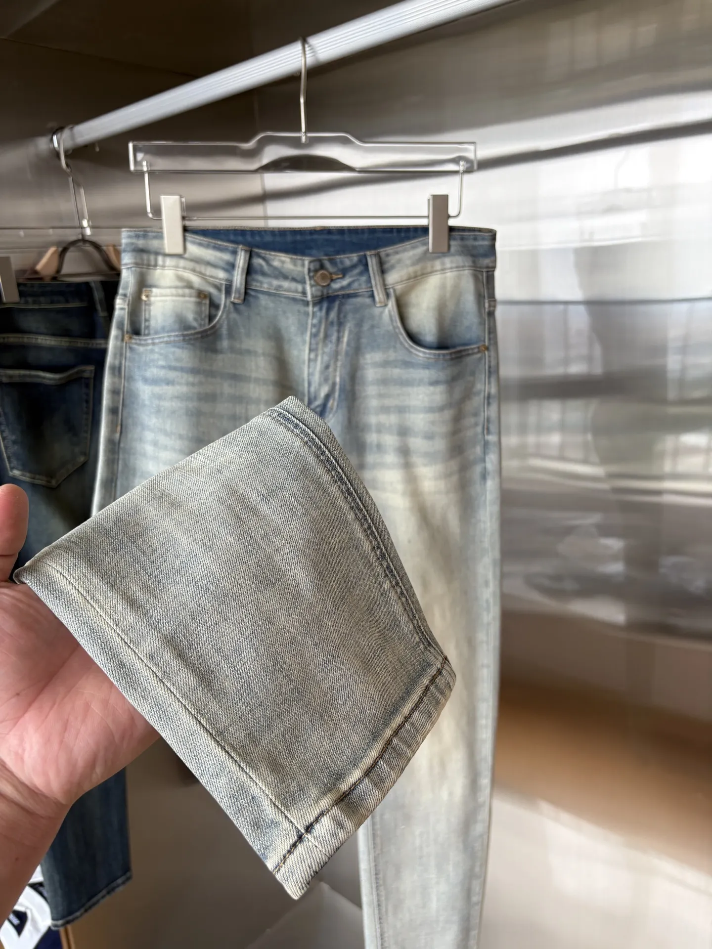 Slim-Fit Light Wash Denim Jeans D19019076 — view 9