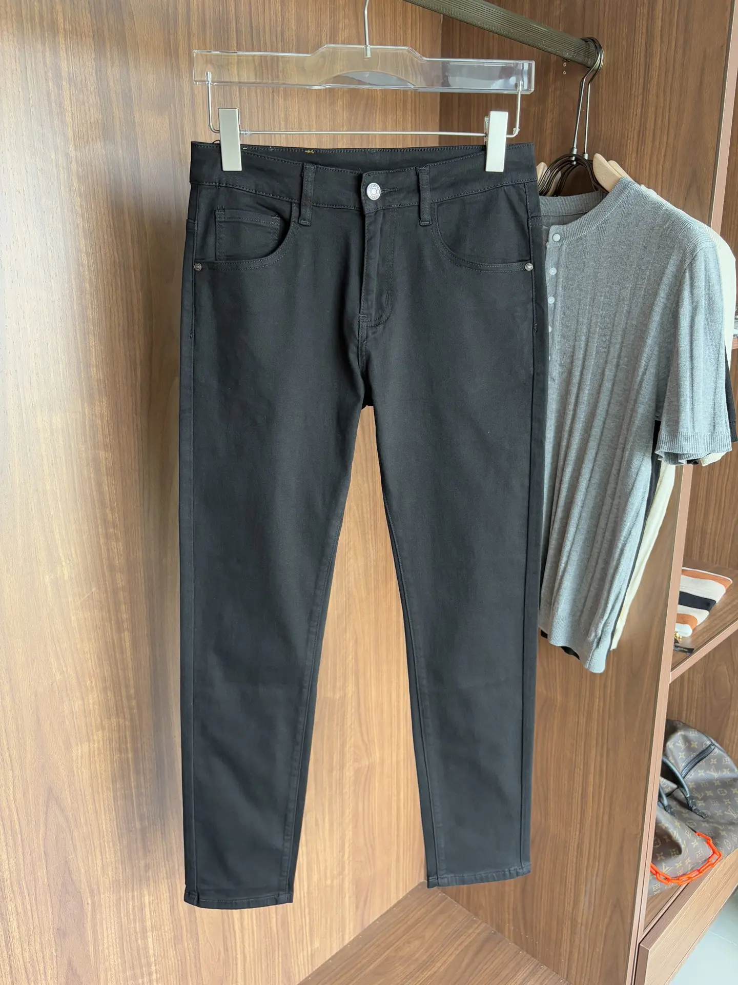 Monogram Pocket Slim-Fit Jeans D19019081 — view 2