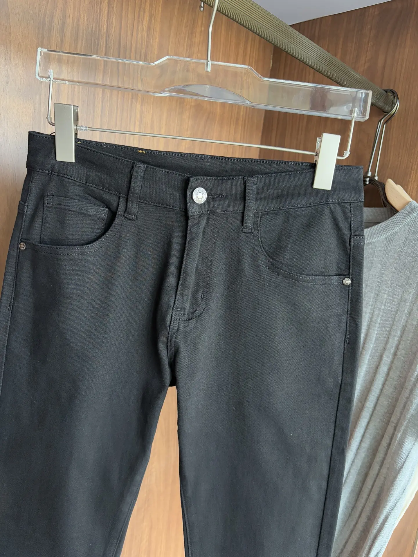 Monogram Pocket Slim-Fit Jeans D19019081 — view 4