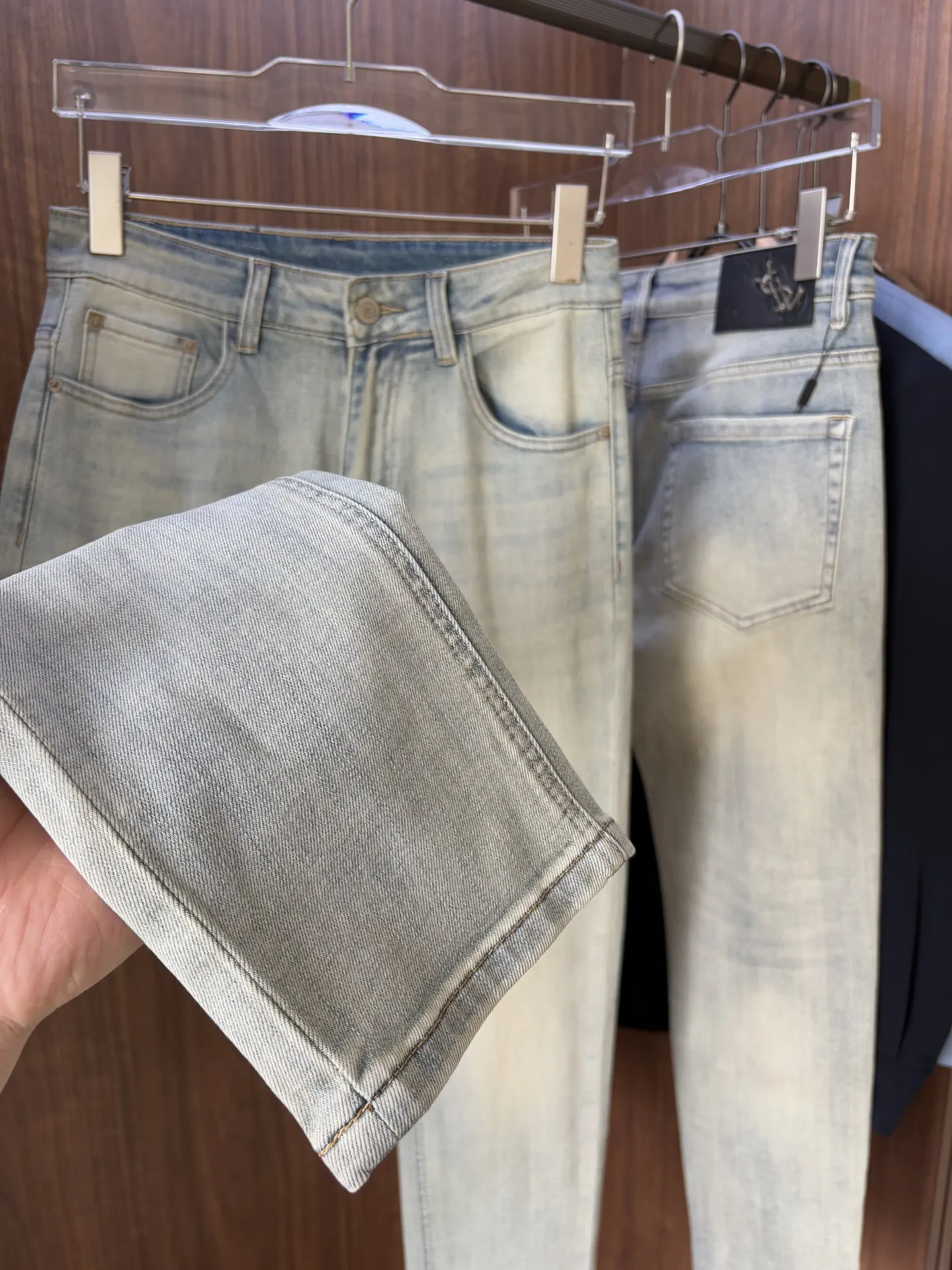 Monogram Leather Patch Slim-Fit Jeans D19019077 — view 6