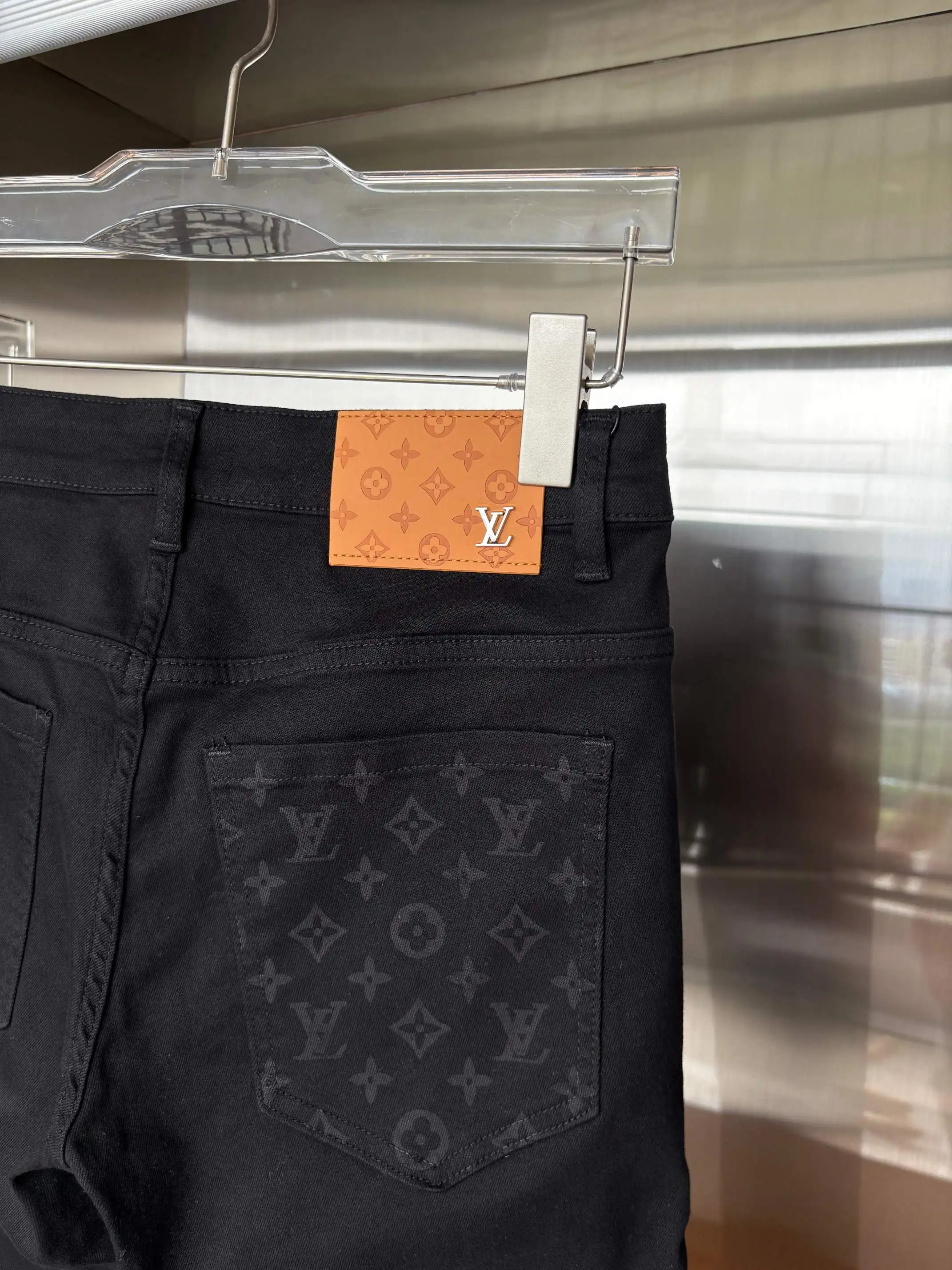 Monogram Pocket Slim-Fit Jeans D19019073 — view 9