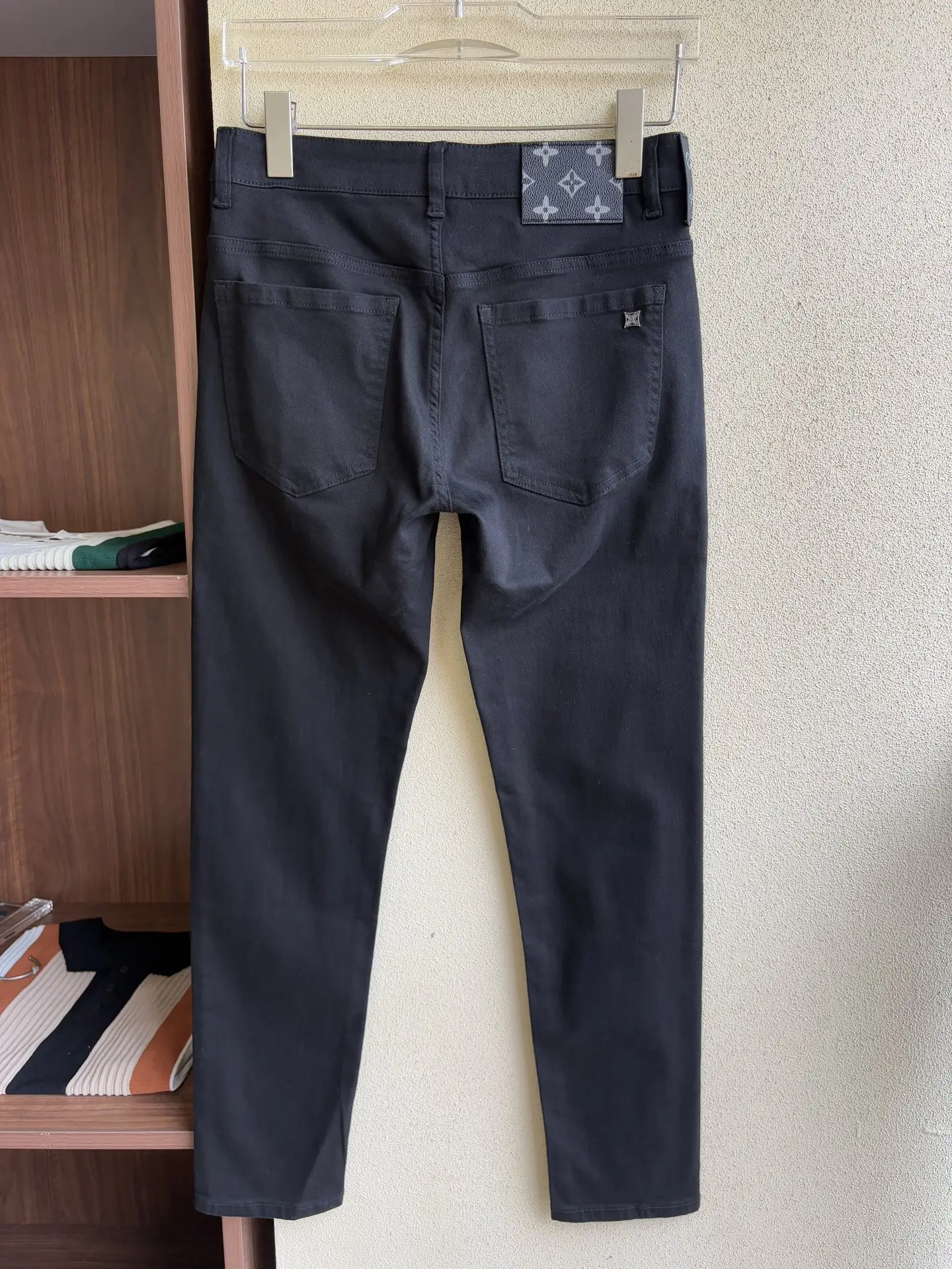 Monogram Patch Slim-Fit Jeans D19019056 — view 3