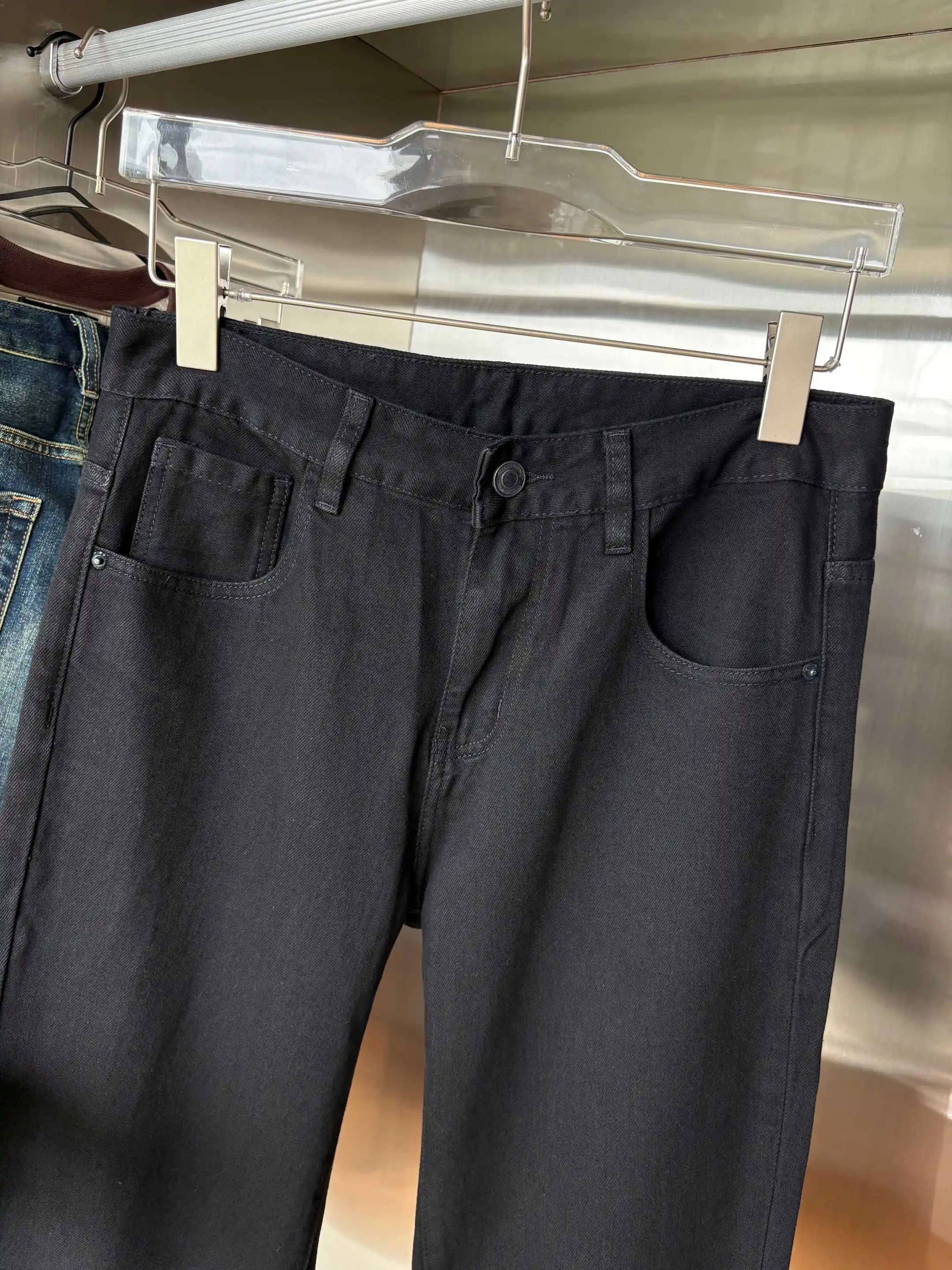 Logo-Embossed Slim-Fit Black Jeans D19019071 — view 4