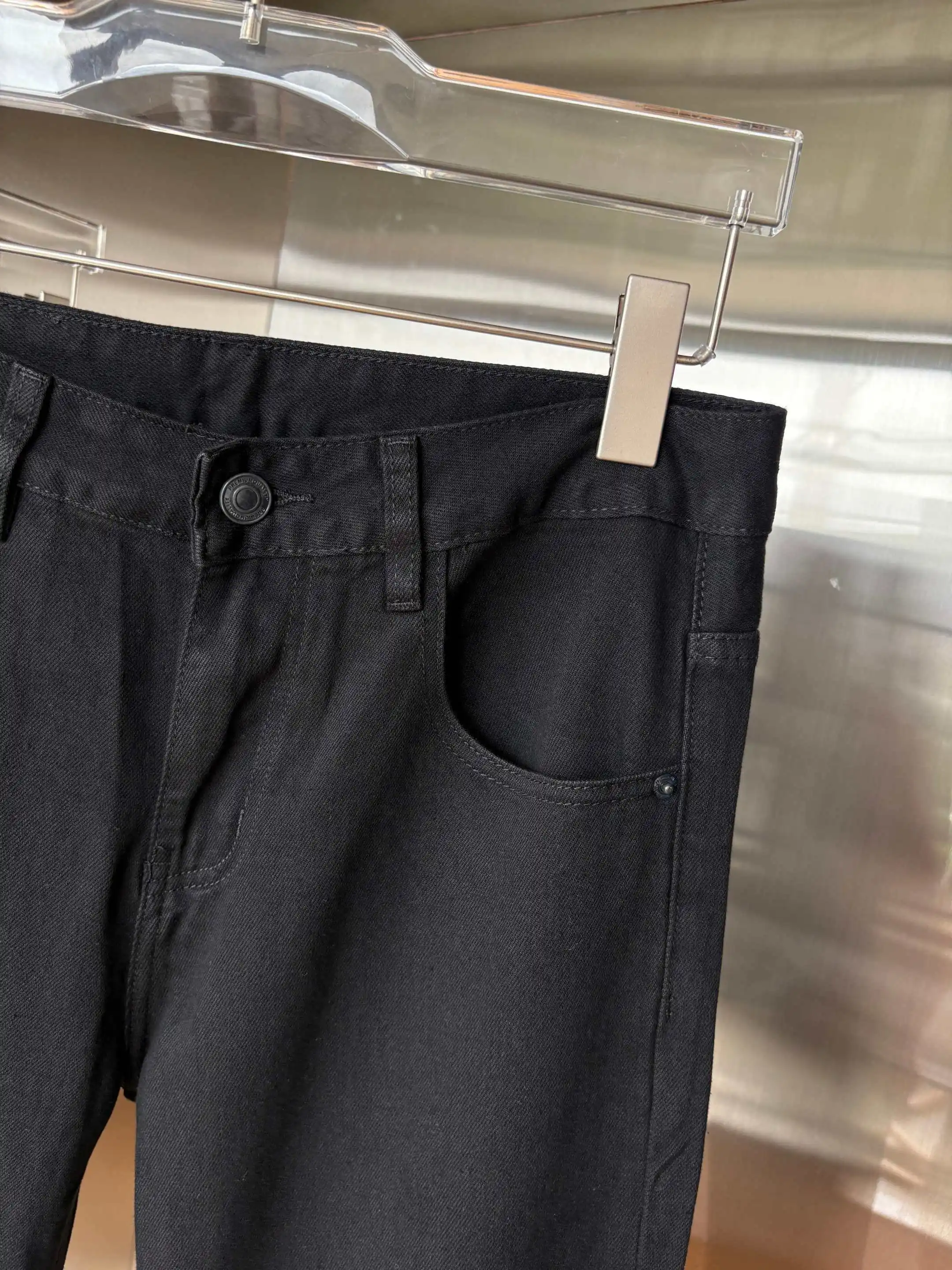Logo-Embossed Slim-Fit Black Jeans D19019071 — view 5
