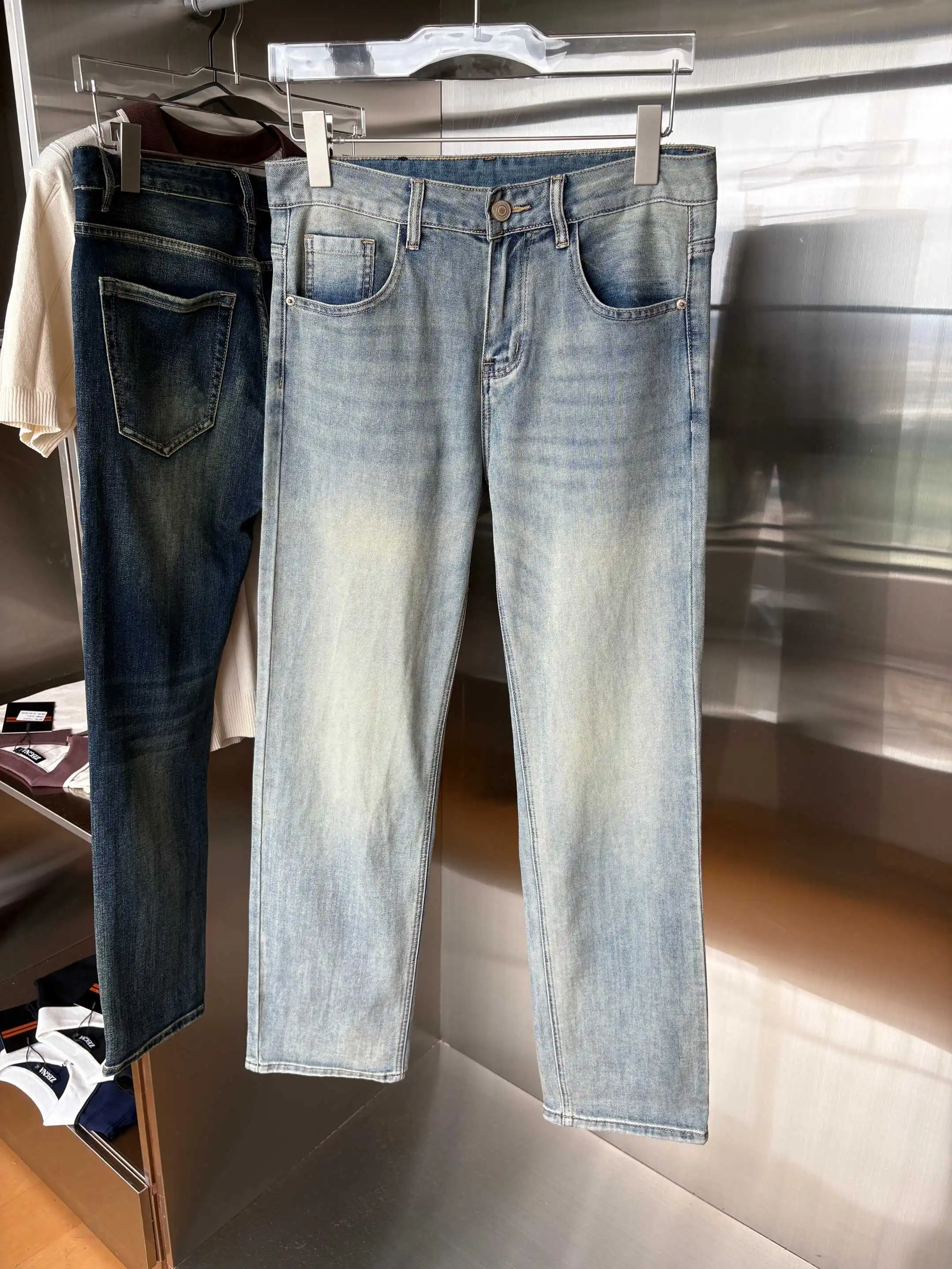 Logo-Embellished Straight-Leg Jeans D19019075 — view 2