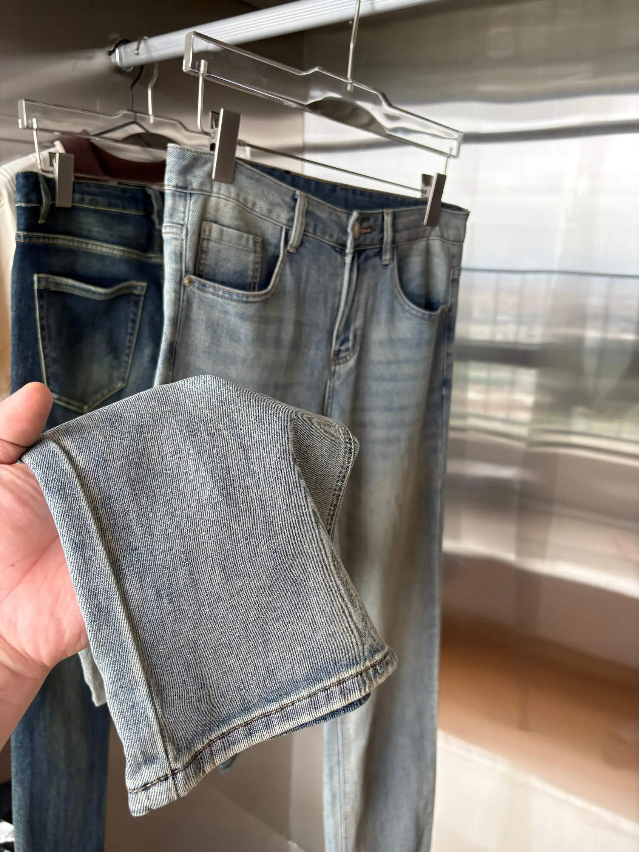 Logo-Embellished Straight-Leg Jeans D19019075 — view 7