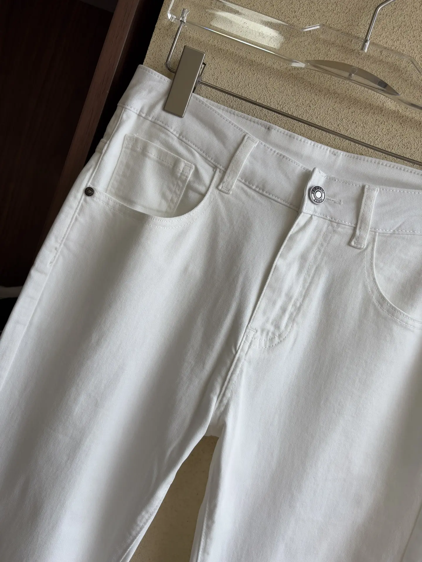 Monogram Patch Slim-Fit White Jeans D19019057 — view 6