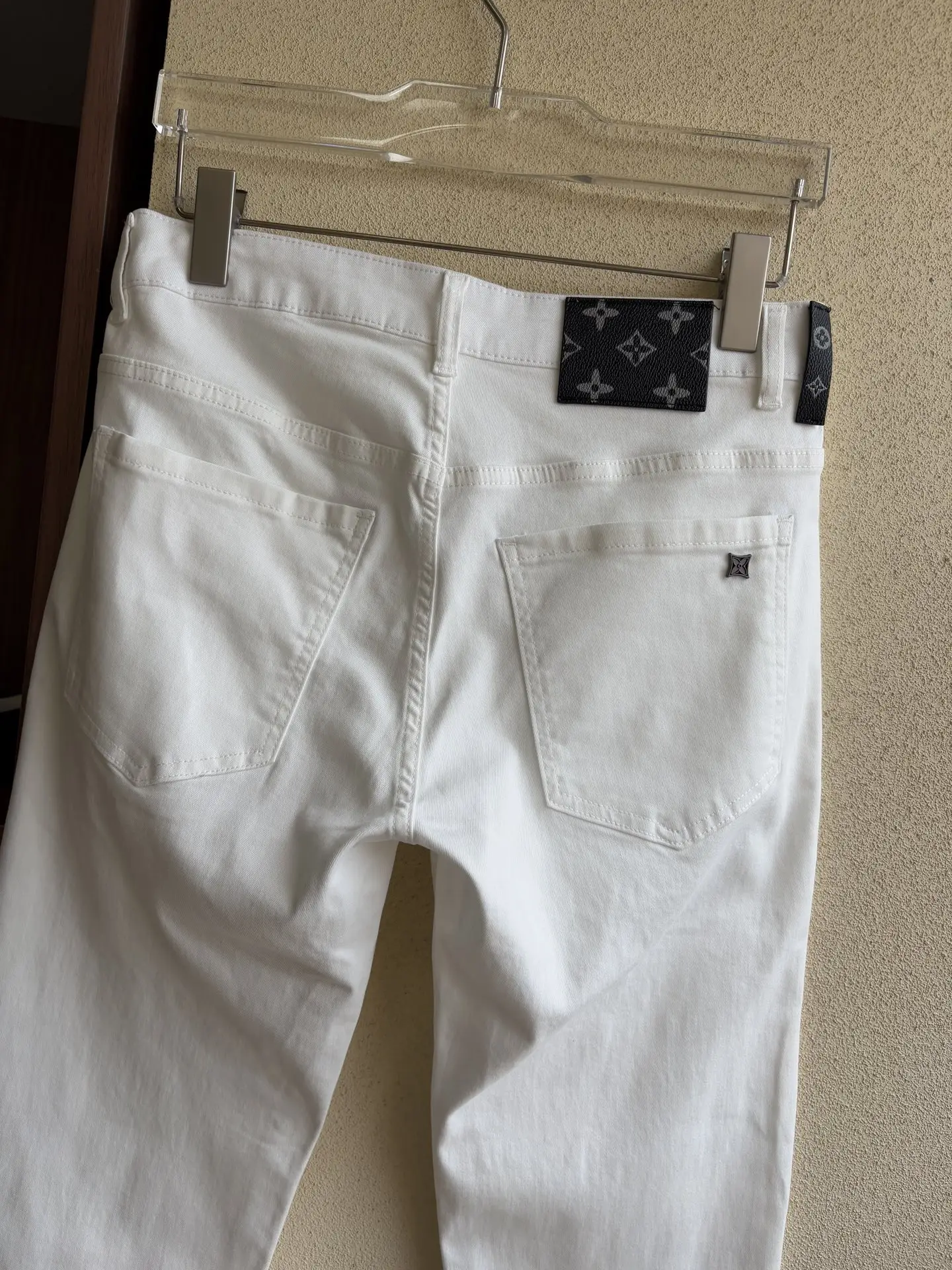 Monogram Patch Slim-Fit White Jeans D19019057 — view 8