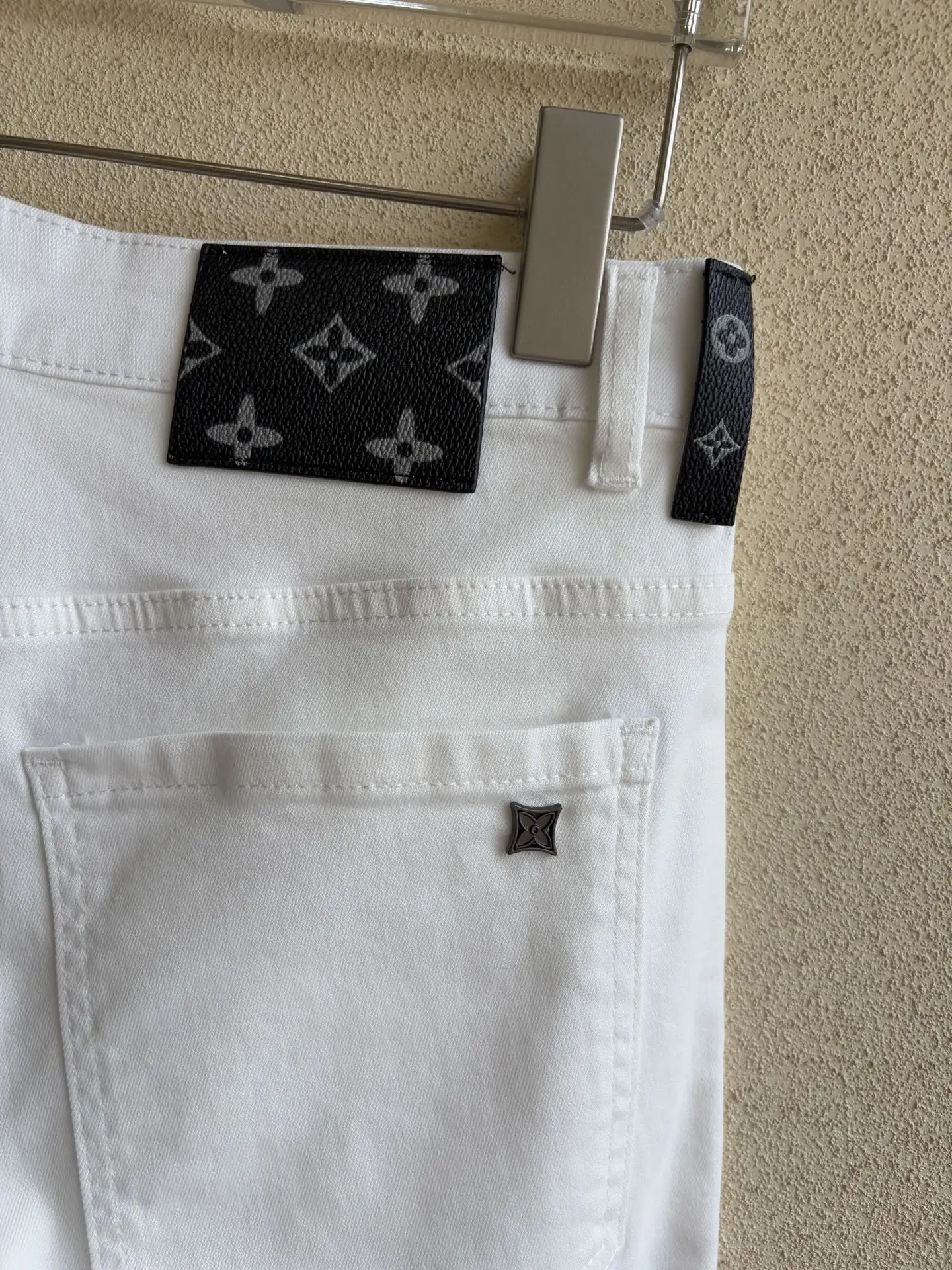 Monogram Patch Slim-Fit White Jeans D19019057 — view 9