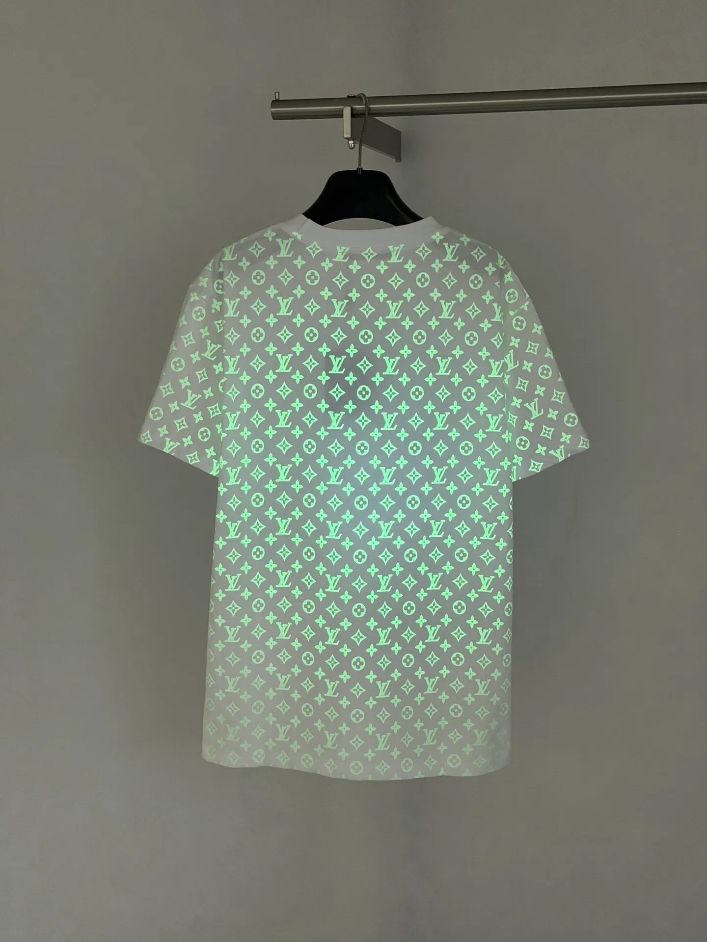Monogram Glow-in-the-Dark T-Shirt D19018767 — view 4