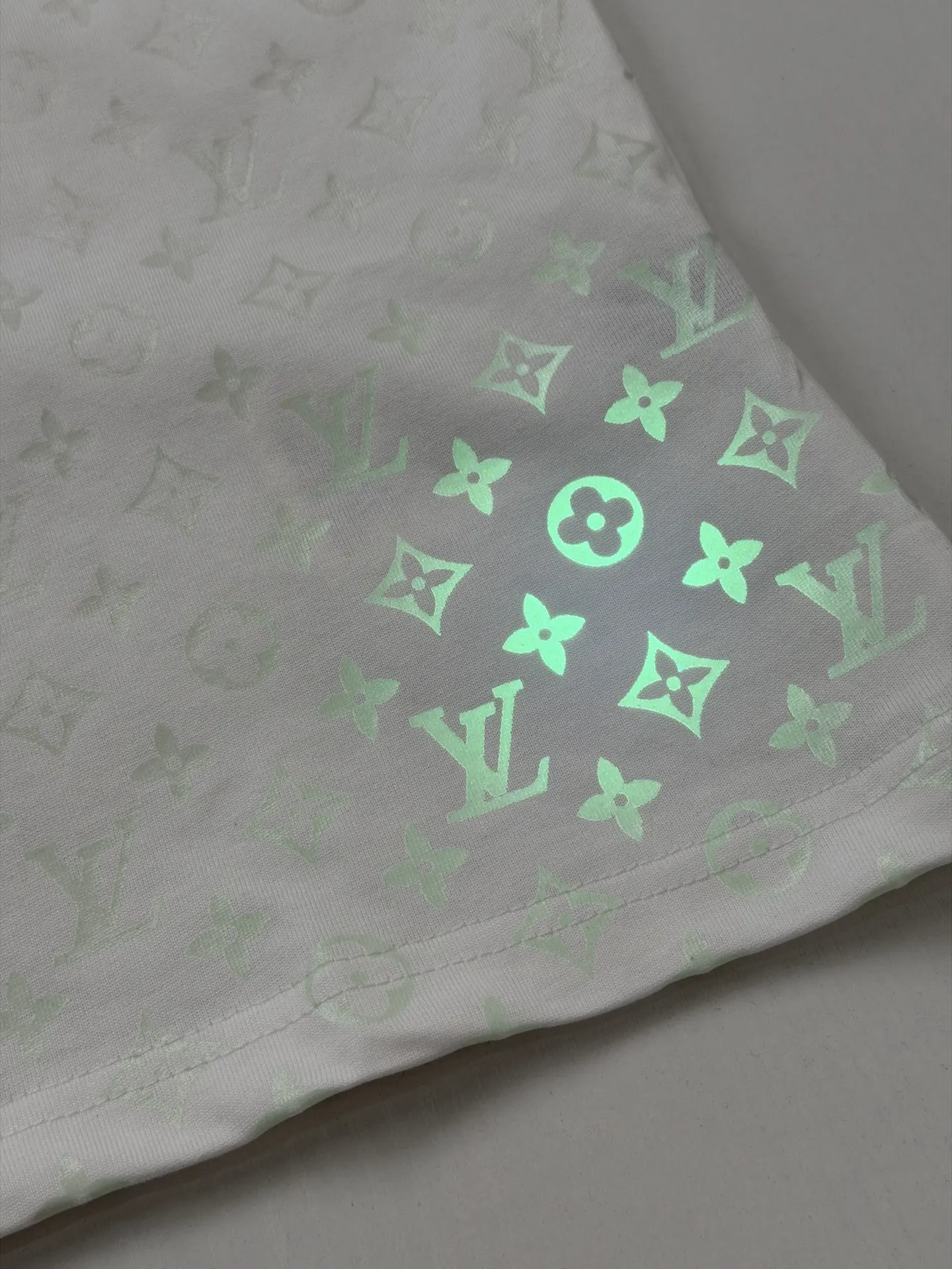 Monogram Glow-in-the-Dark T-Shirt D19018767 — view 10