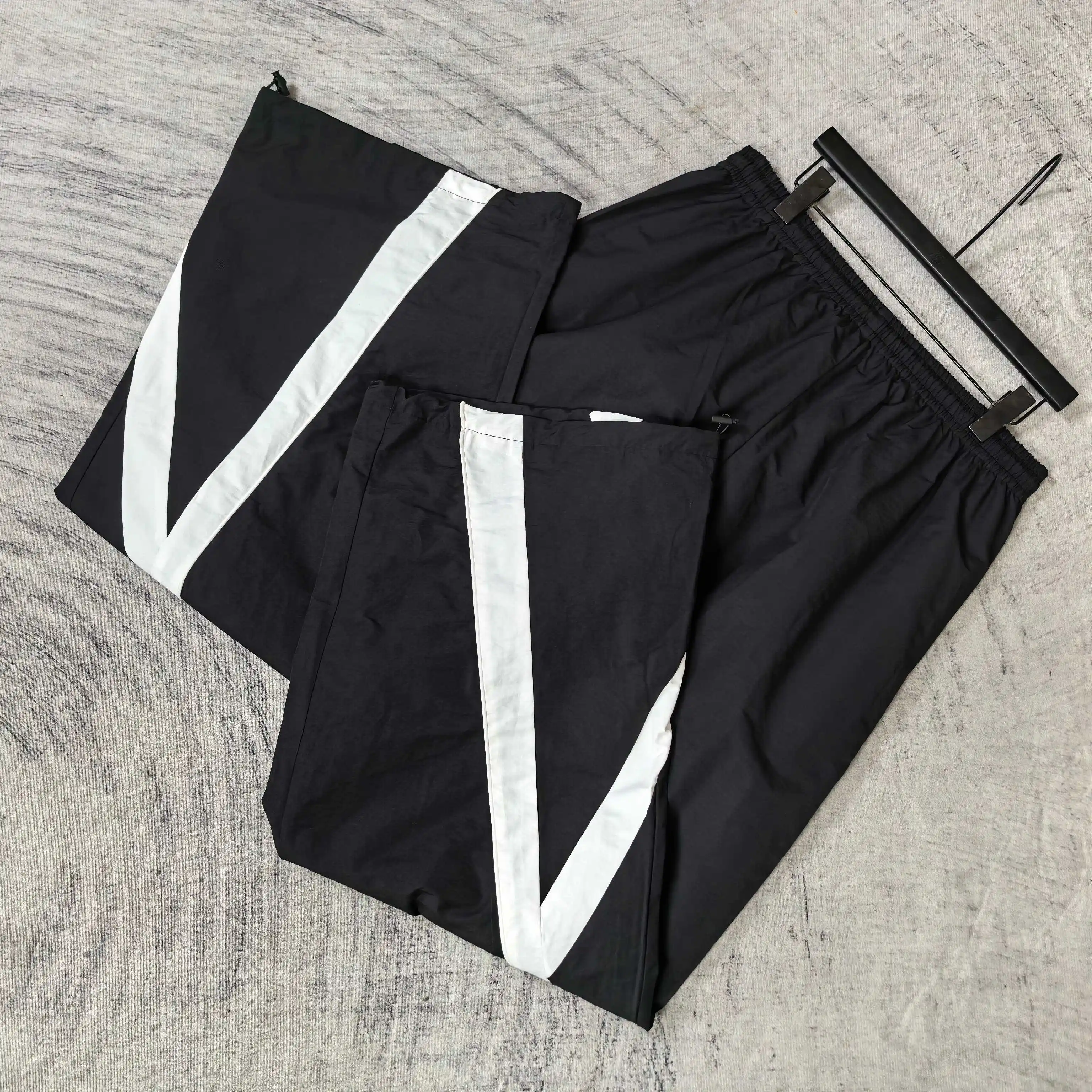 Contrast-Panel Technical Wide-Leg Trousers D19024519 — view 5