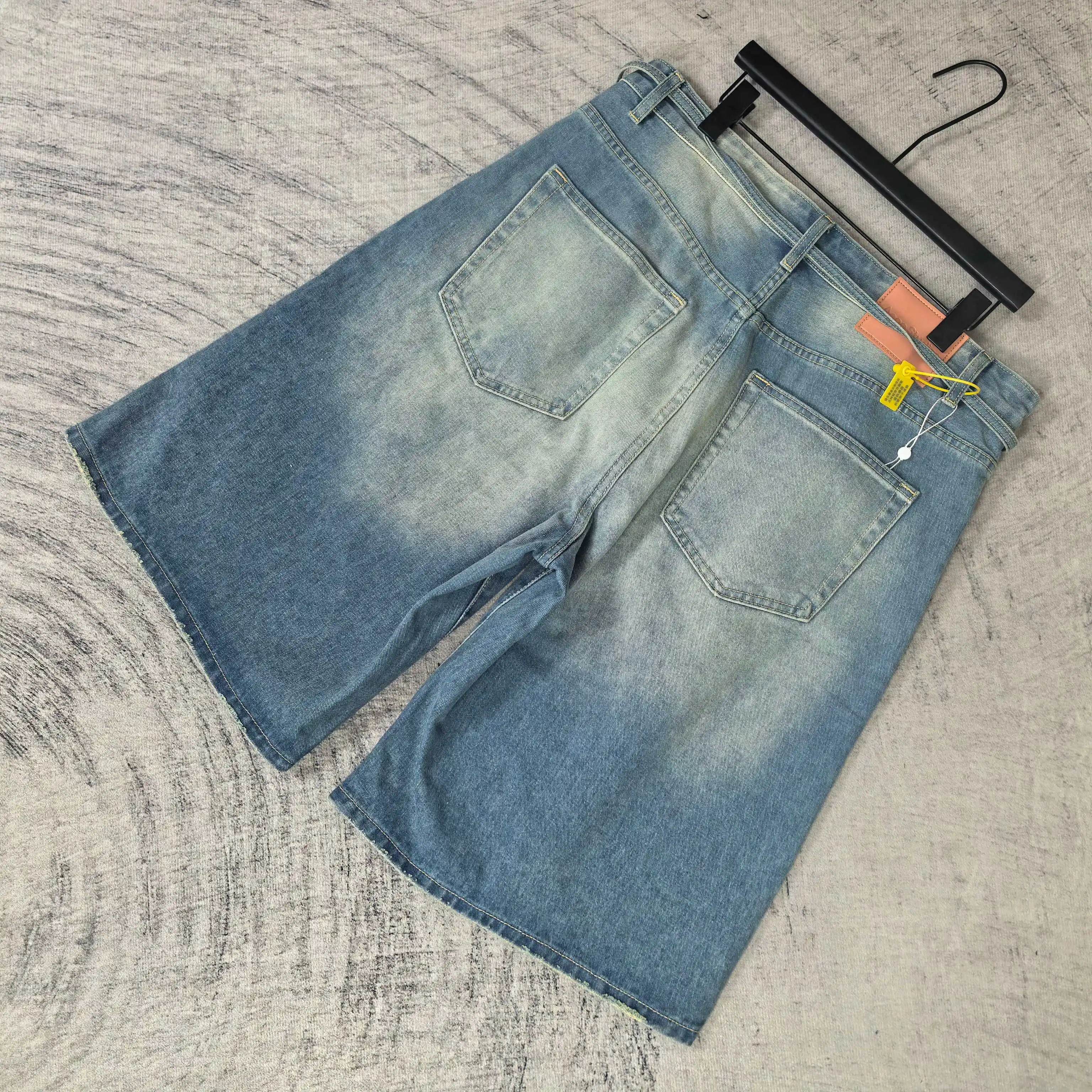 Distressed Trompe L'oeil Print Denim Shorts D19024540 — view 5