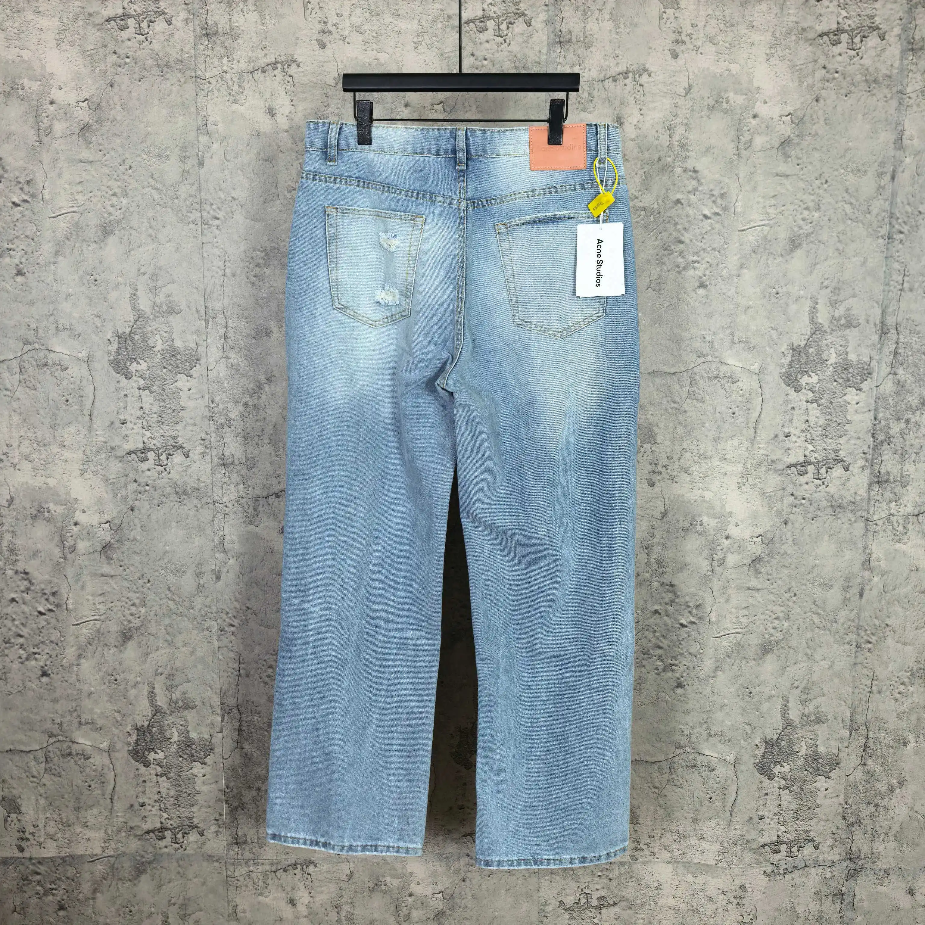 Distressed Straight-Leg Jeans D19024581 — view 2