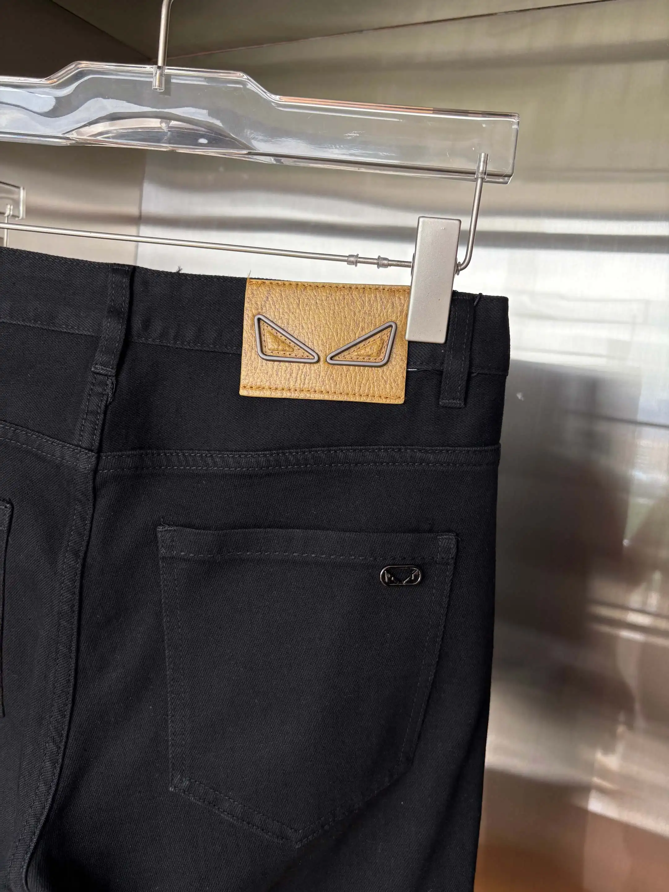 Bag Bugs Patch Slim-Fit Jeans D19019072 — view 9