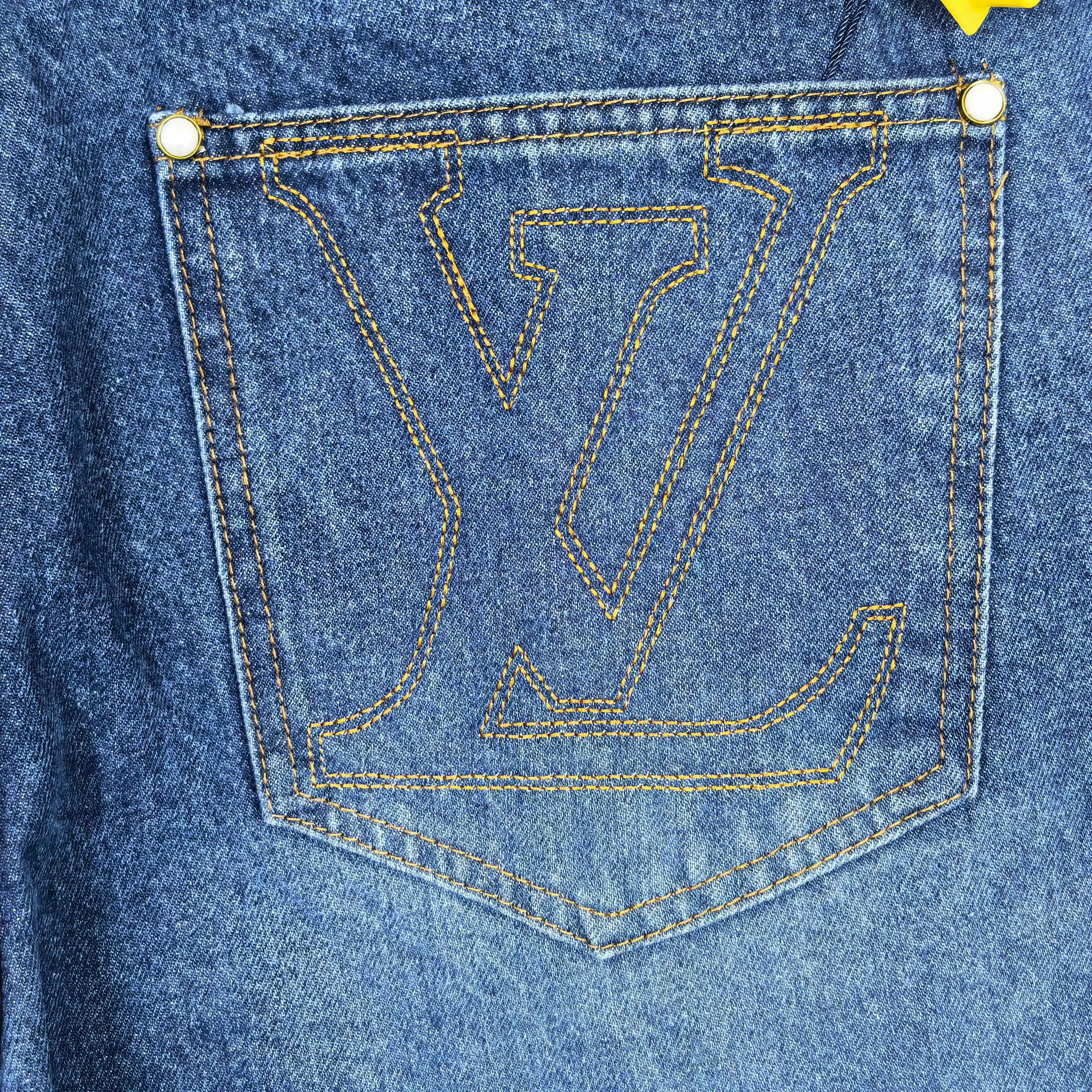 Washed Denim Shorts with Pearl Button D19024507 — view 11