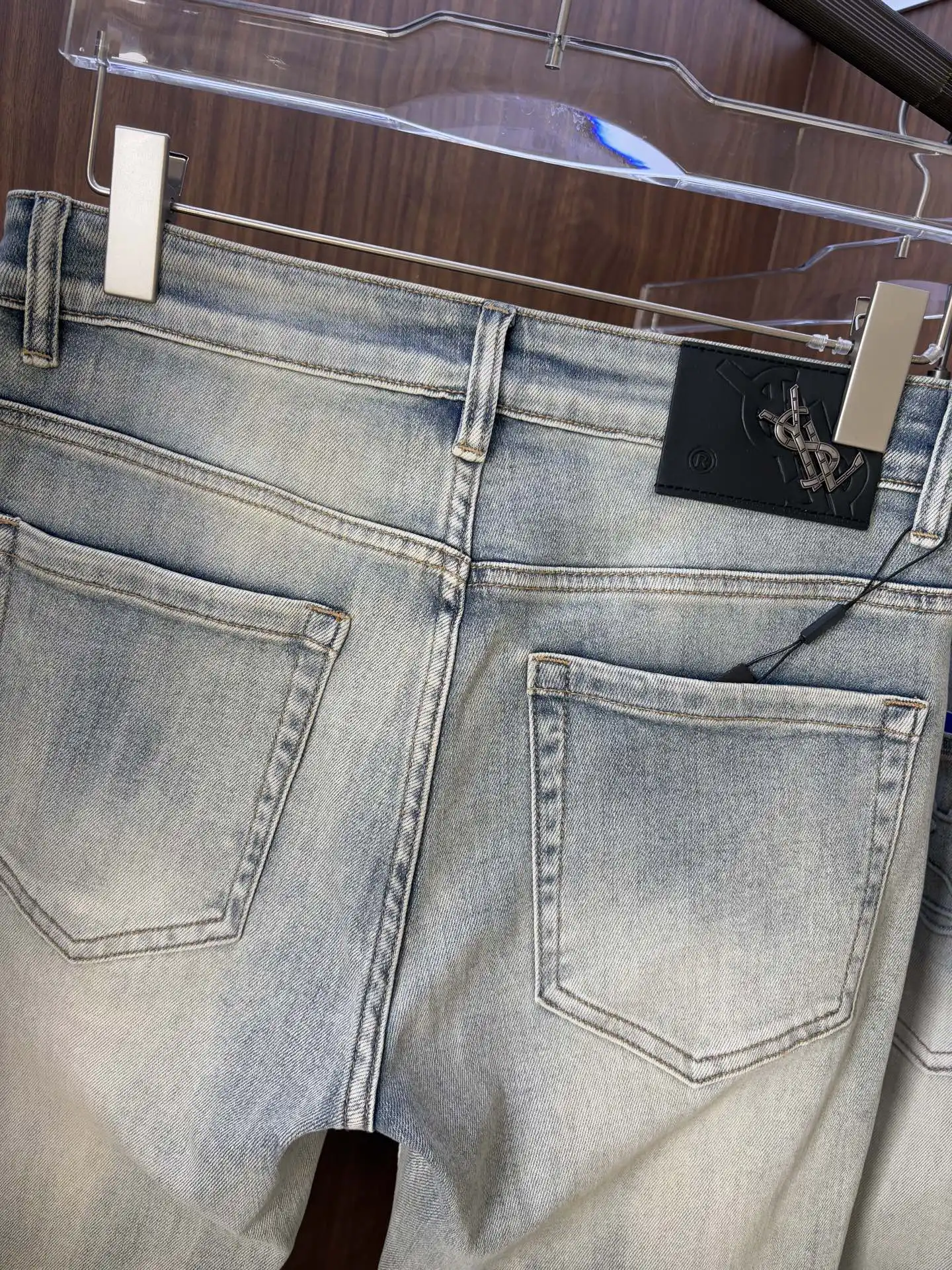 Logo-Patch Slim-Fit Light Wash Jeans D19019078 — view 7