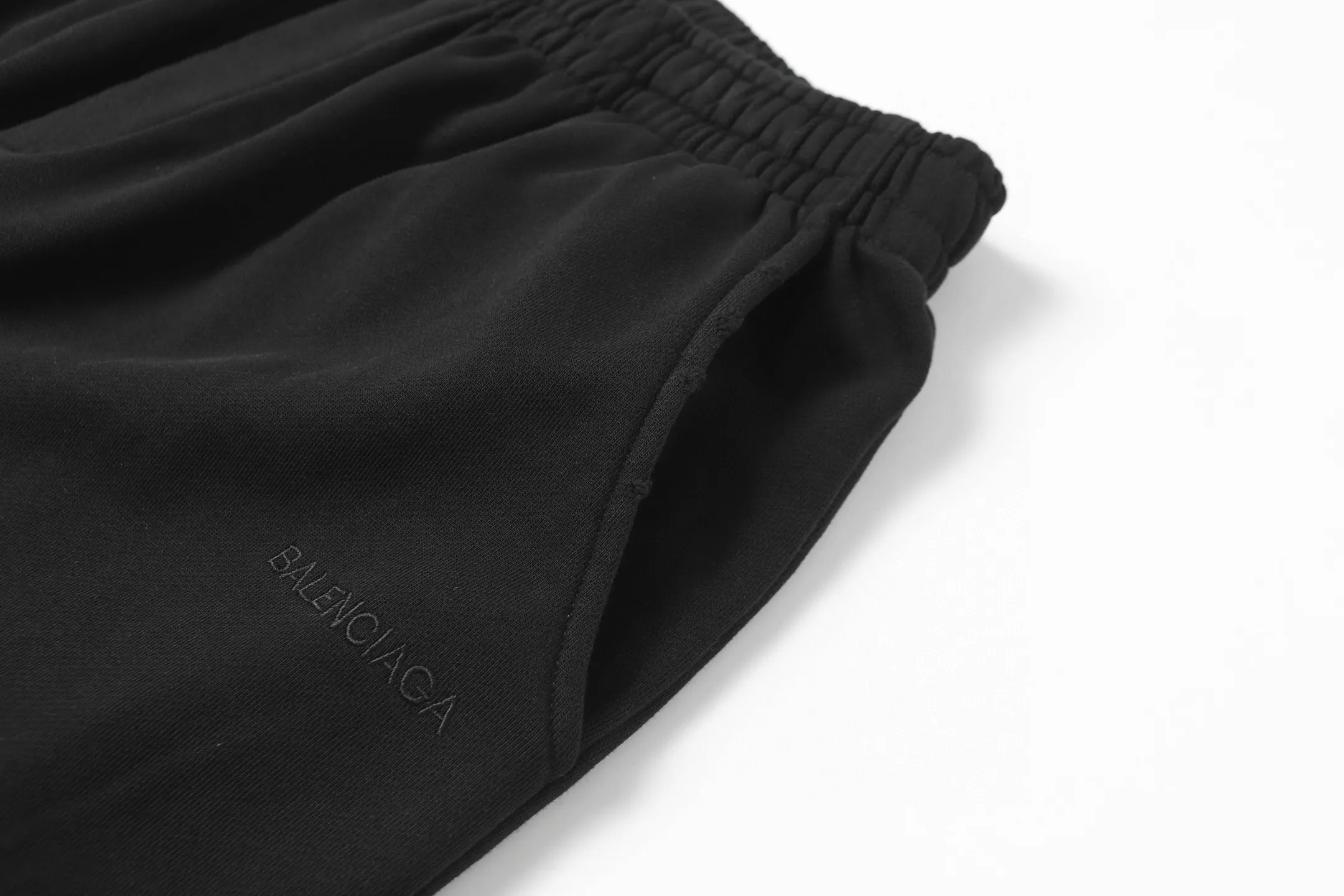 Logo-Embroidered Distressed Cotton Shorts D19013212 — view 5