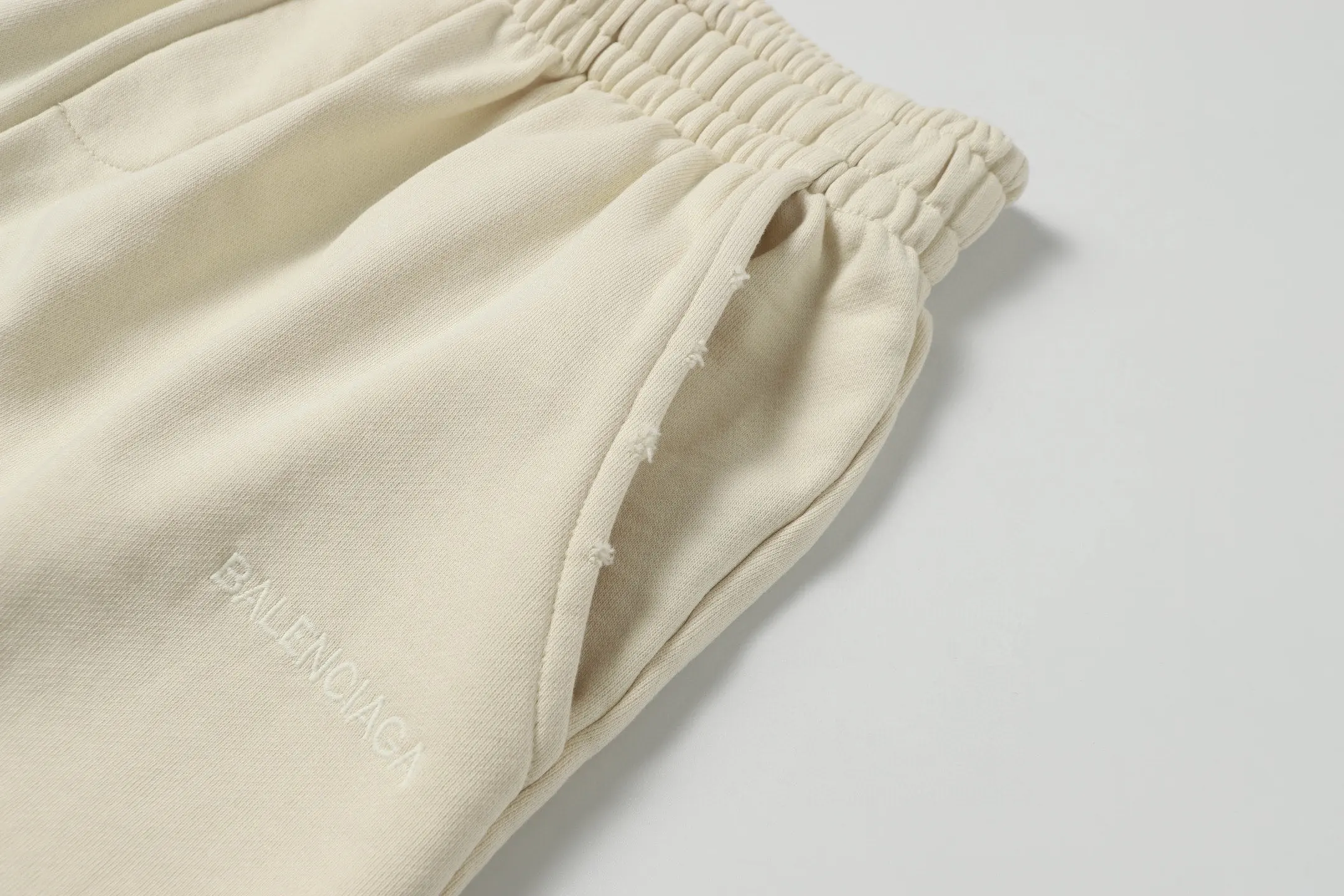 Logo-Embroidered Distressed Cotton Shorts D19013211 — view 5