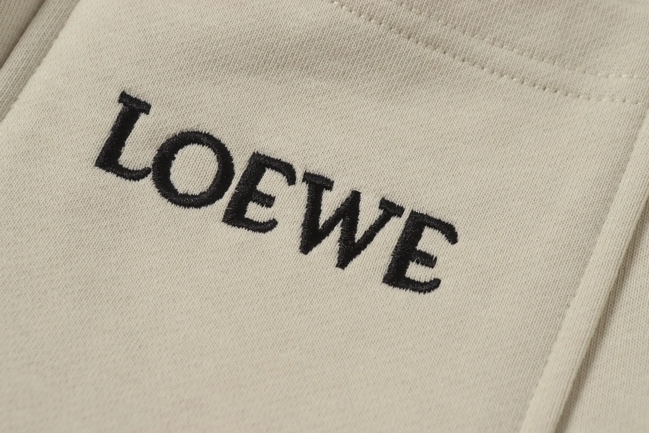 Embroidered Logo Drawstring Shorts D19013209 — view 8