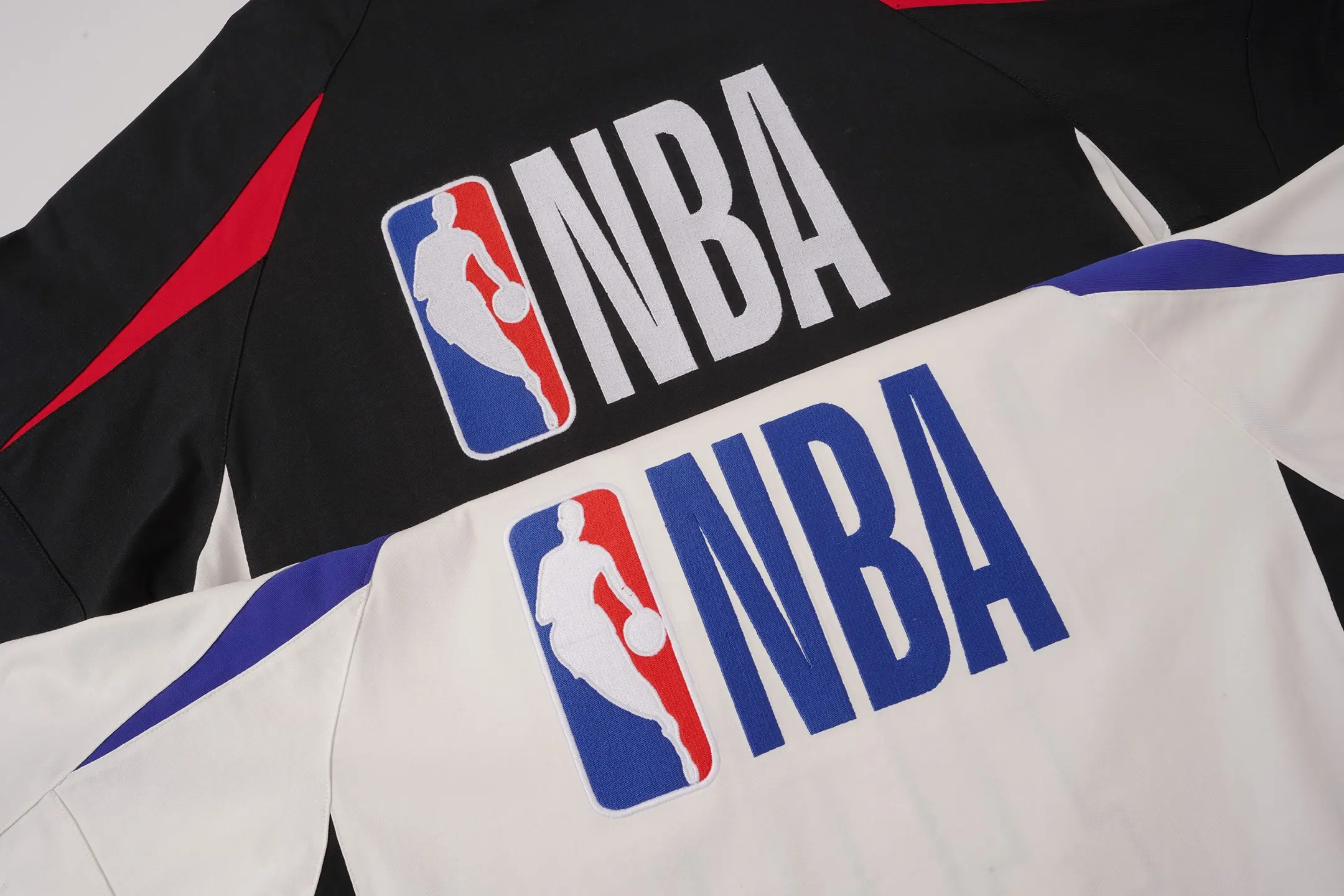 NBA Logo Embroidered Paneled Jersey T-Shirt D19020031 — view 4
