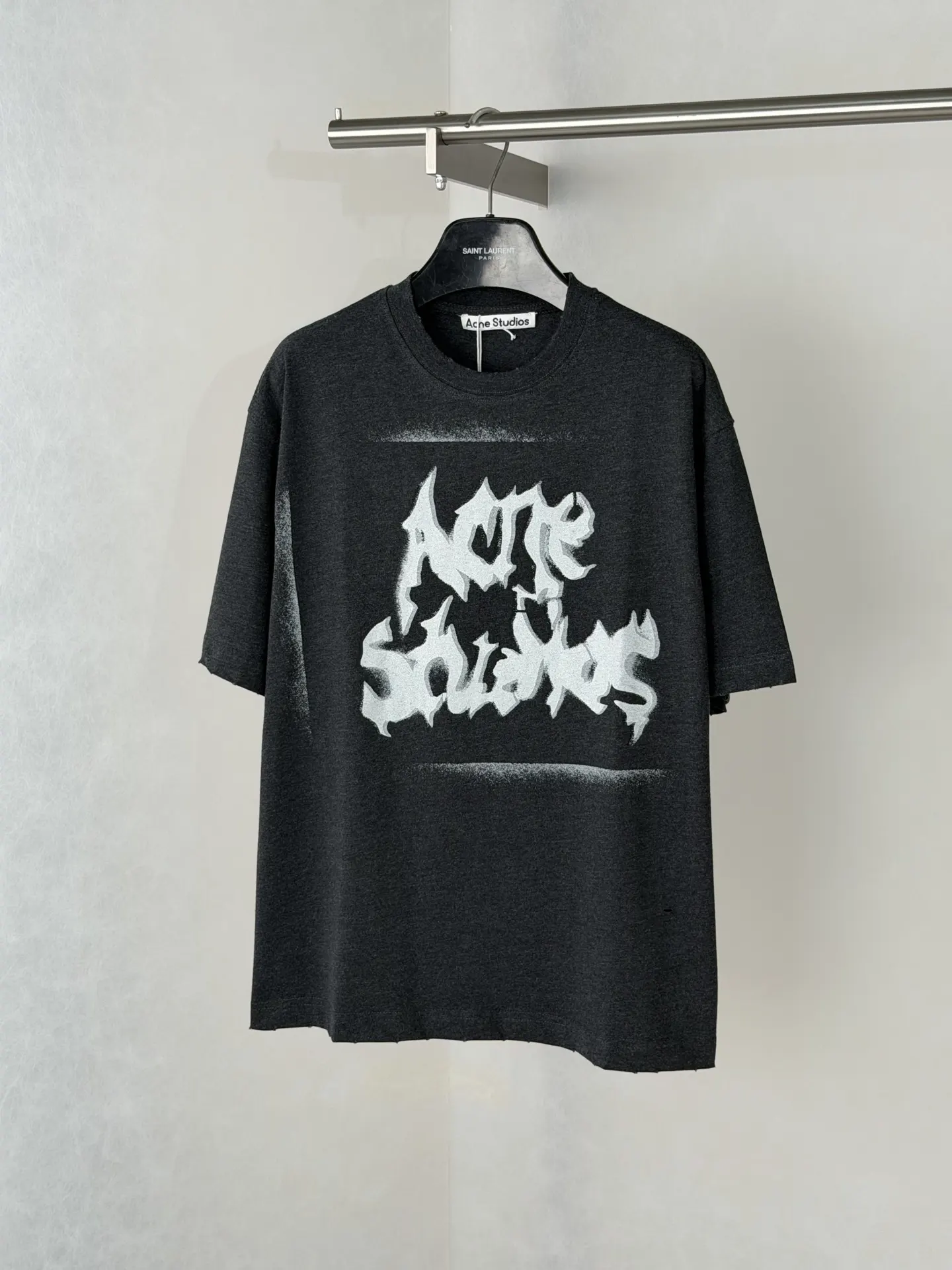 Gothic Logo Spray-Paint T-Shirt D19518586