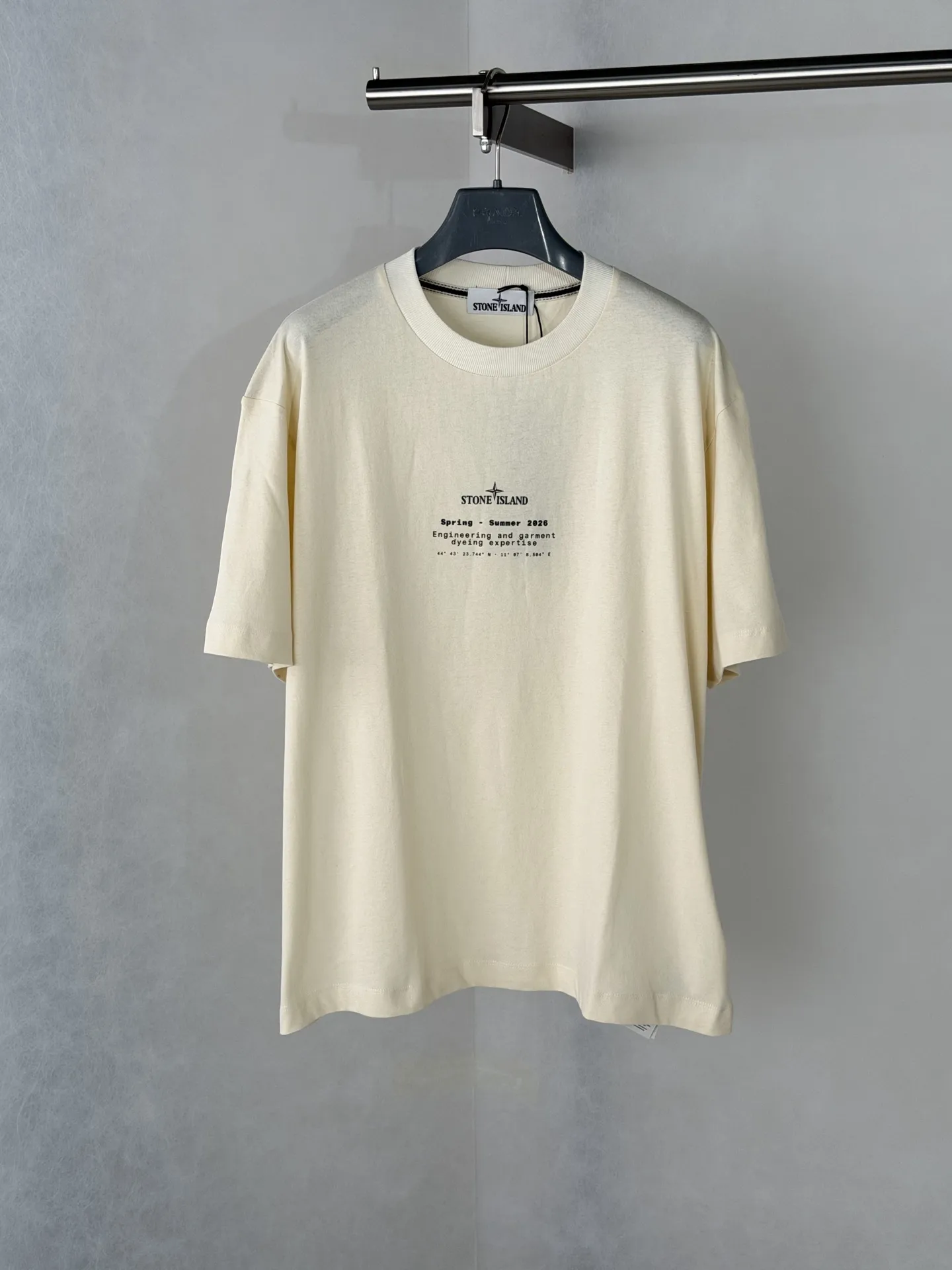 Compass Logo Print Cotton T-Shirt D19518705