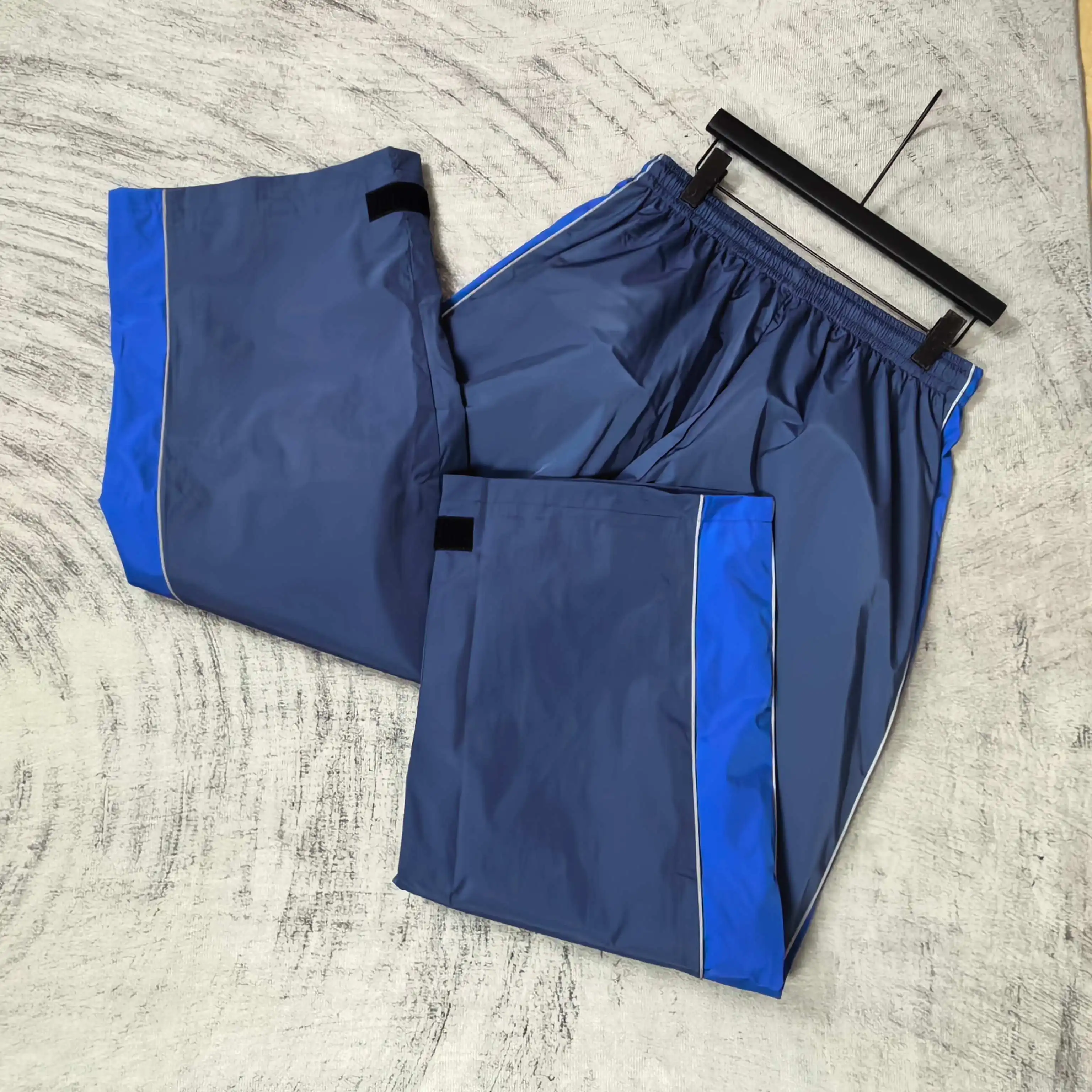 Bodies Relaxed Logo-Print Tracksuit Pants D20024466 — view 5