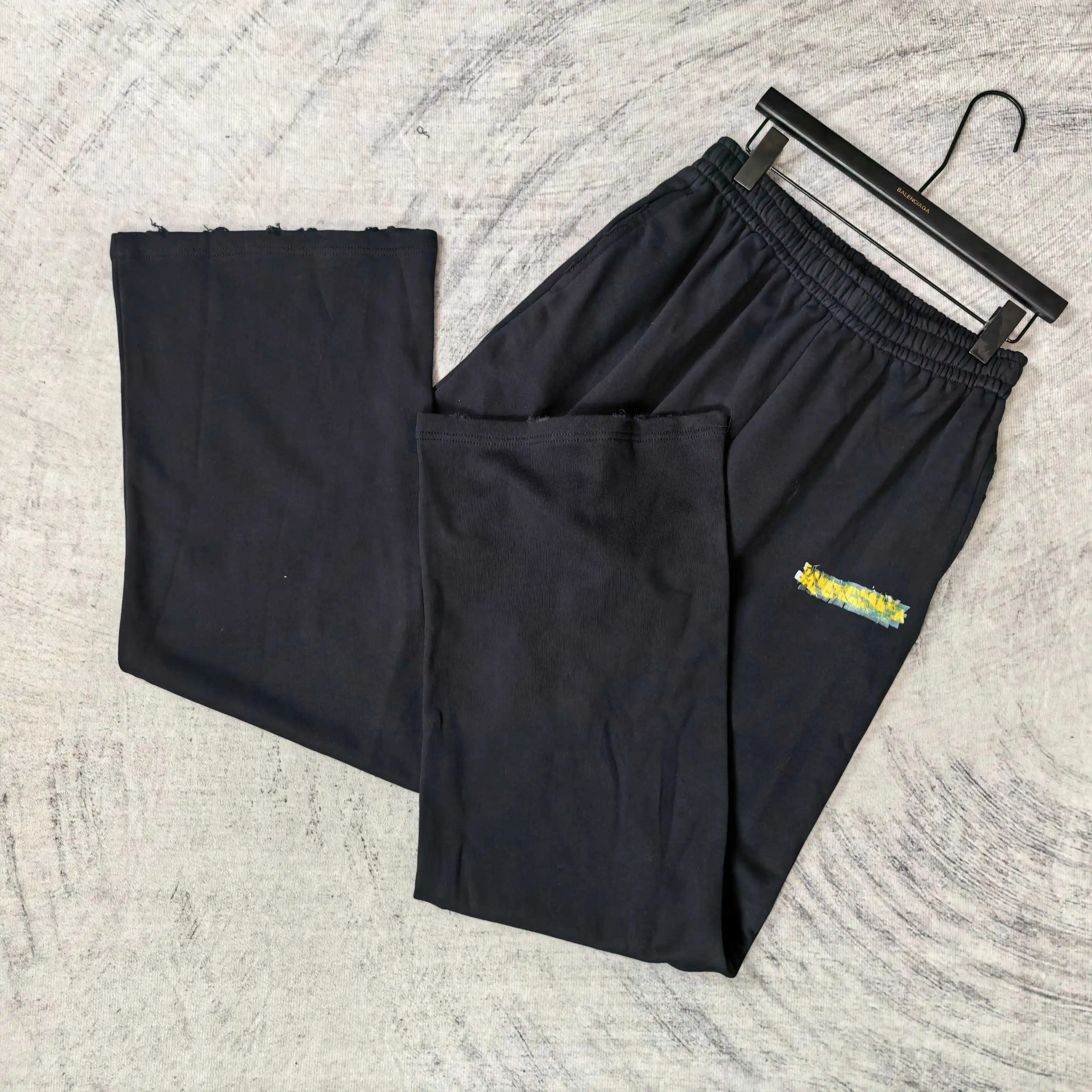 Messy Spray Logo Baggy Sweatpants D20024492 — view 4