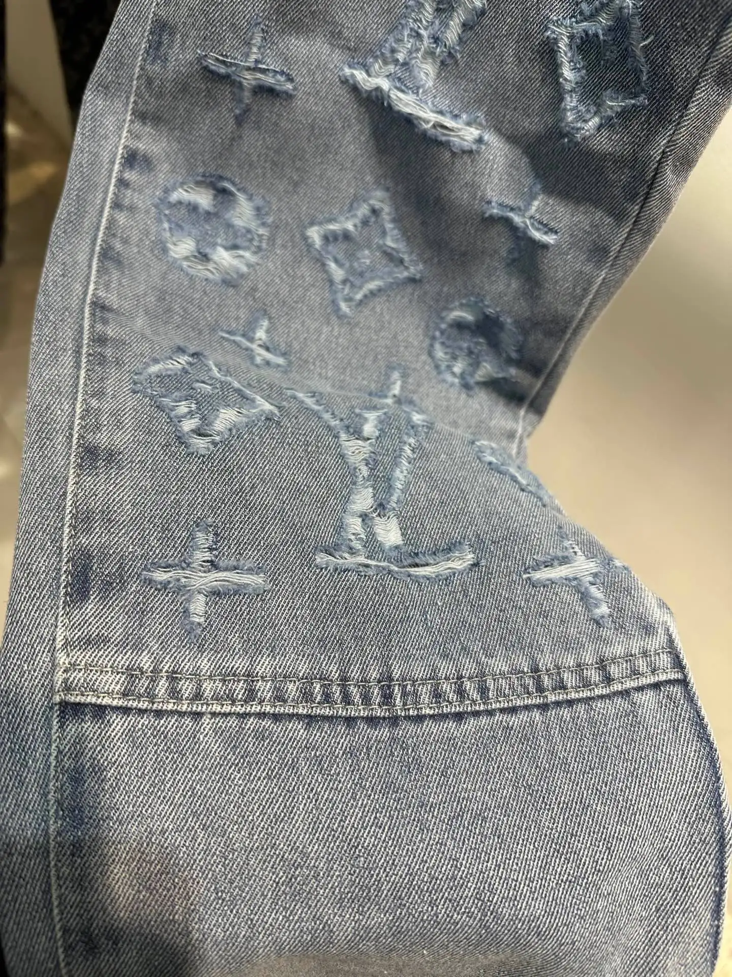 Monogram Distressed Straight-Leg Jeans D20013847 — view 4