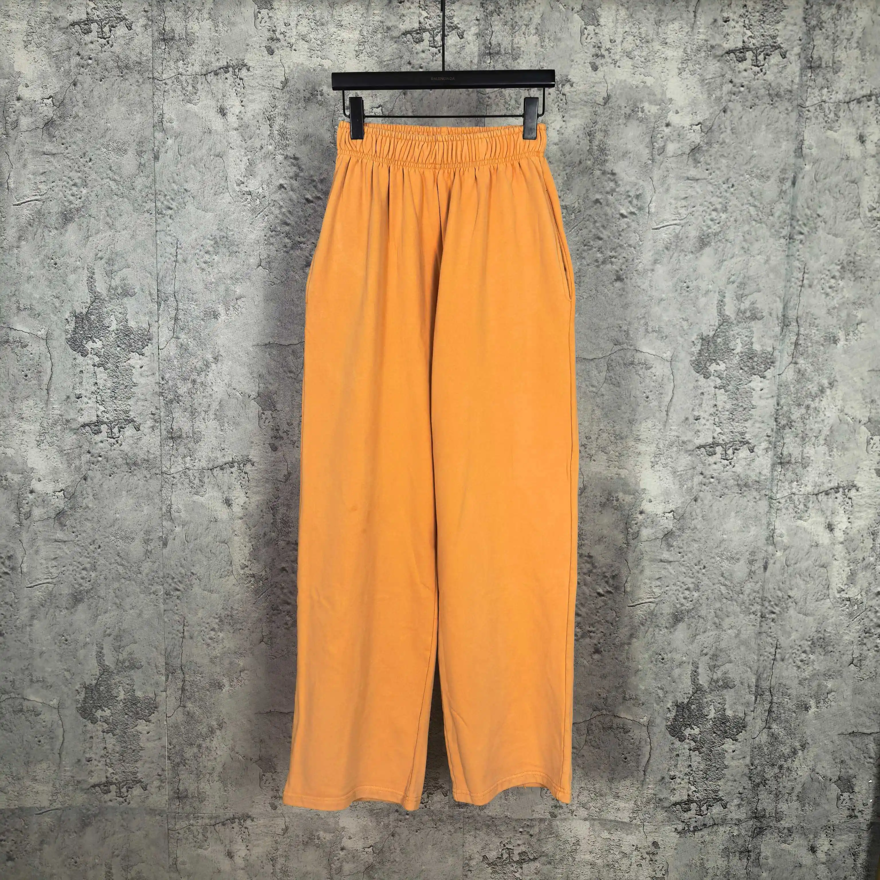 Logo Print Wide-Leg Cotton Sweatpants D20524529