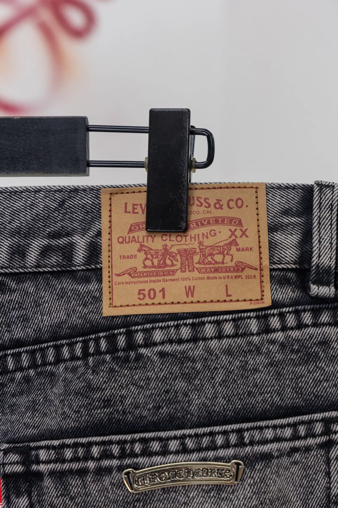 Cross Patch Straight-Leg Jeans D20519778 — view 10