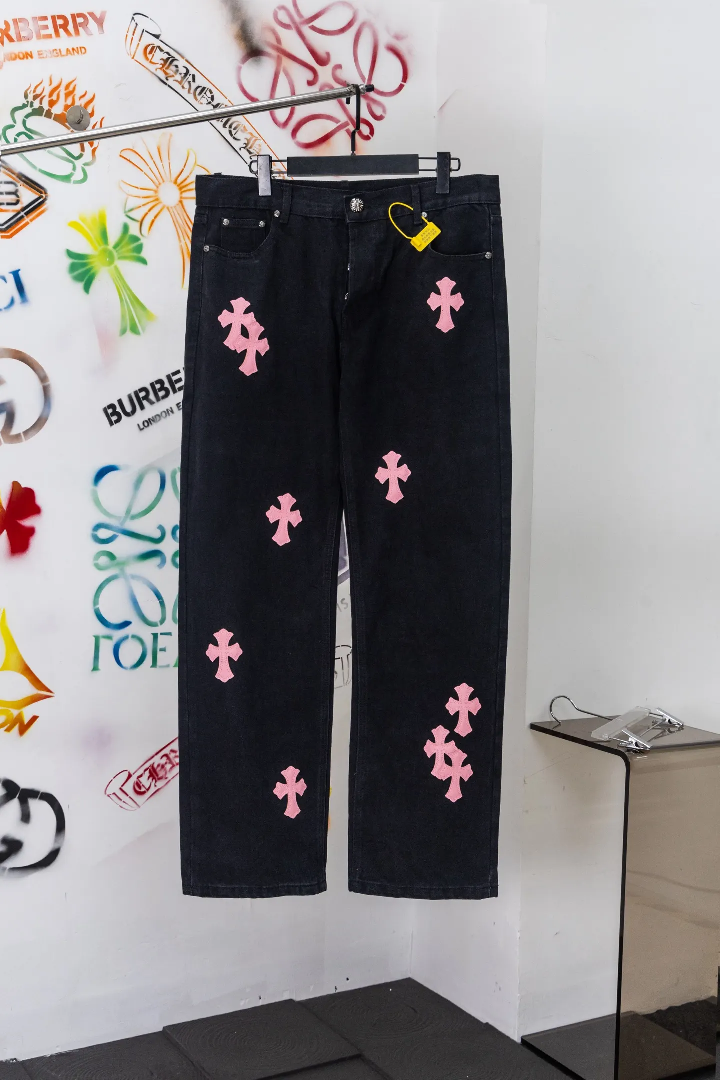 Cross Patch Straight-Leg Jeans D20519787
