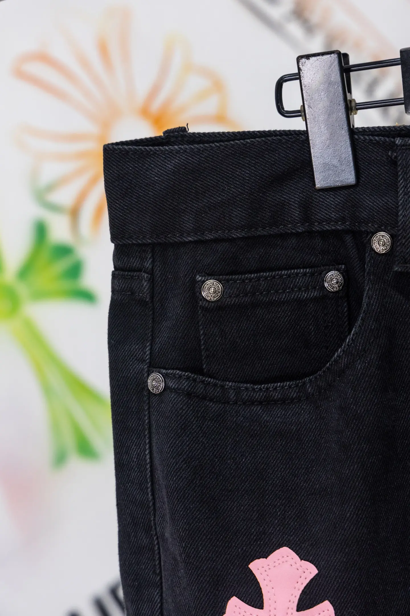 Cross Patch Straight-Leg Jeans D20519787 — view 5