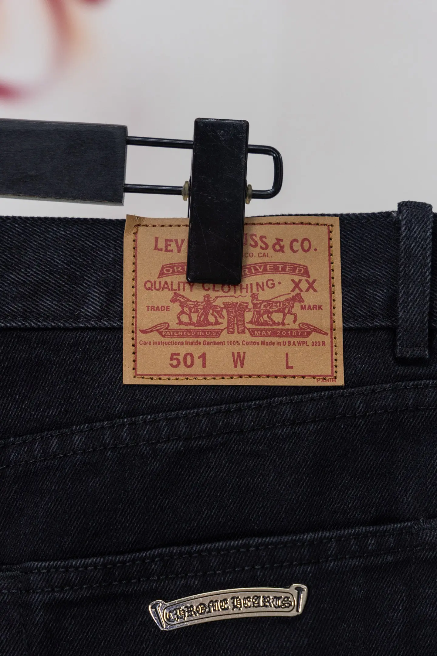 Cross Patch Straight-Leg Jeans D20519787 — view 10