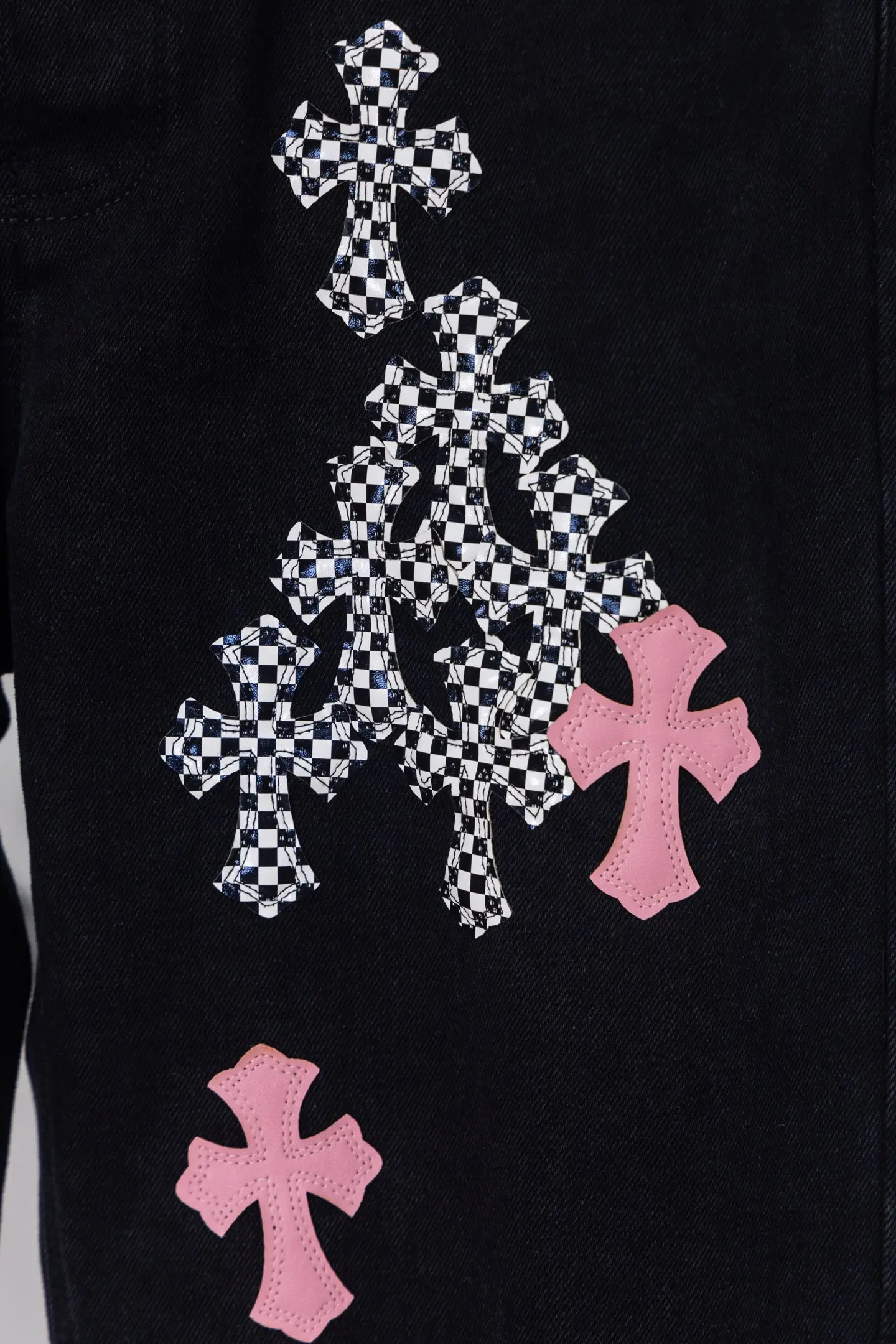 Cross Patch Straight-Leg Jeans D20519792 — view 5
