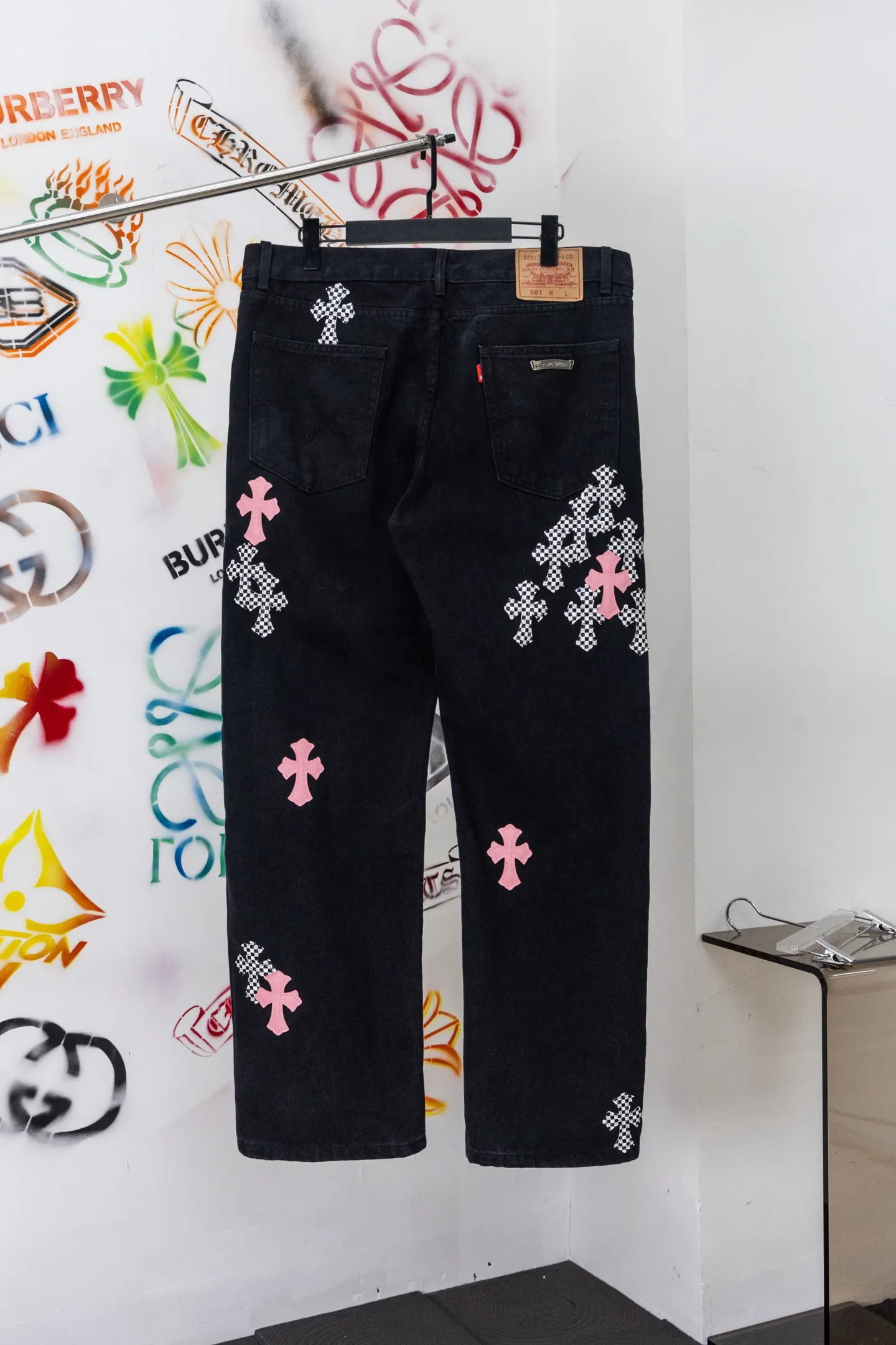 Cross Patch Straight-Leg Jeans D20519792 — view 7