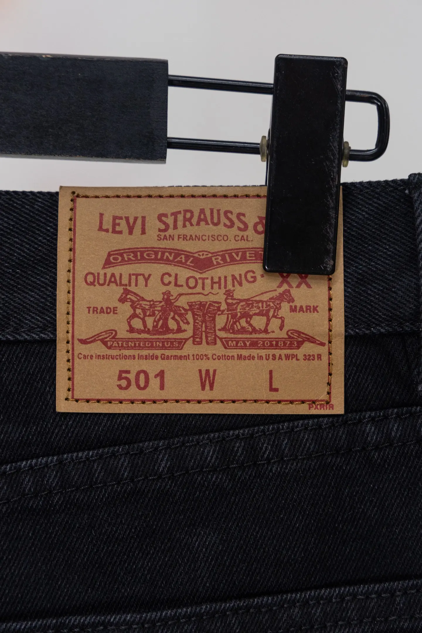 Cross Patch Straight-Leg Jeans D20519790 — view 10