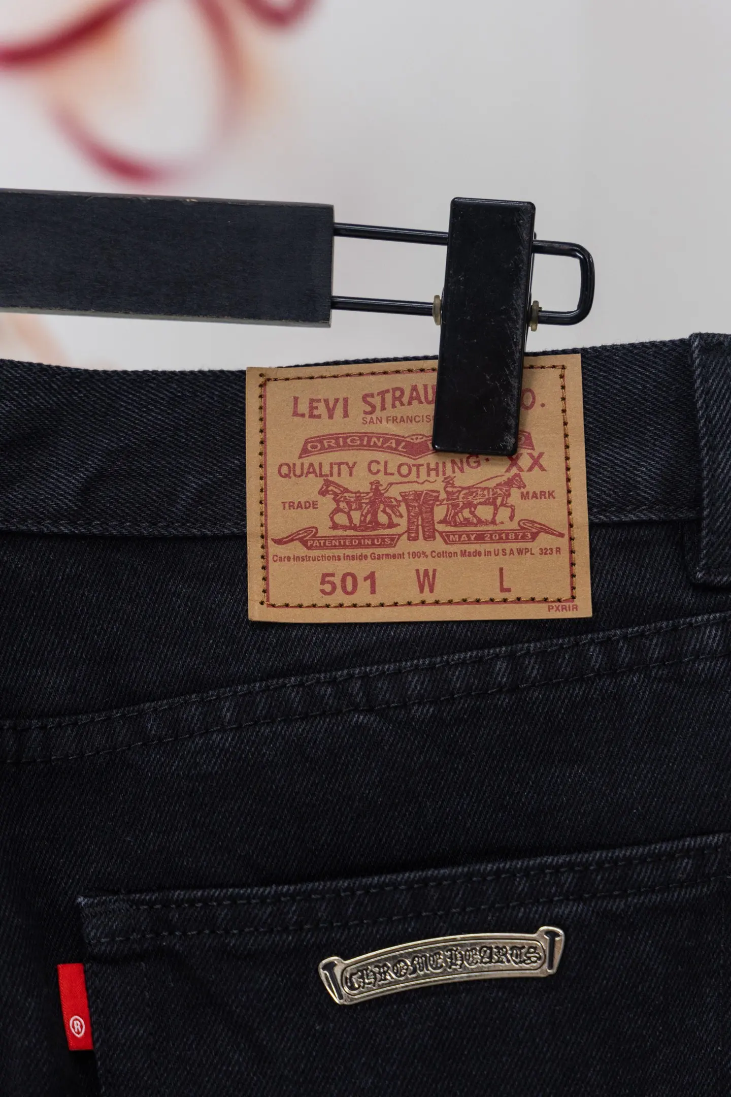 Cross Patch Straight-Leg Jeans D20519786 — view 10